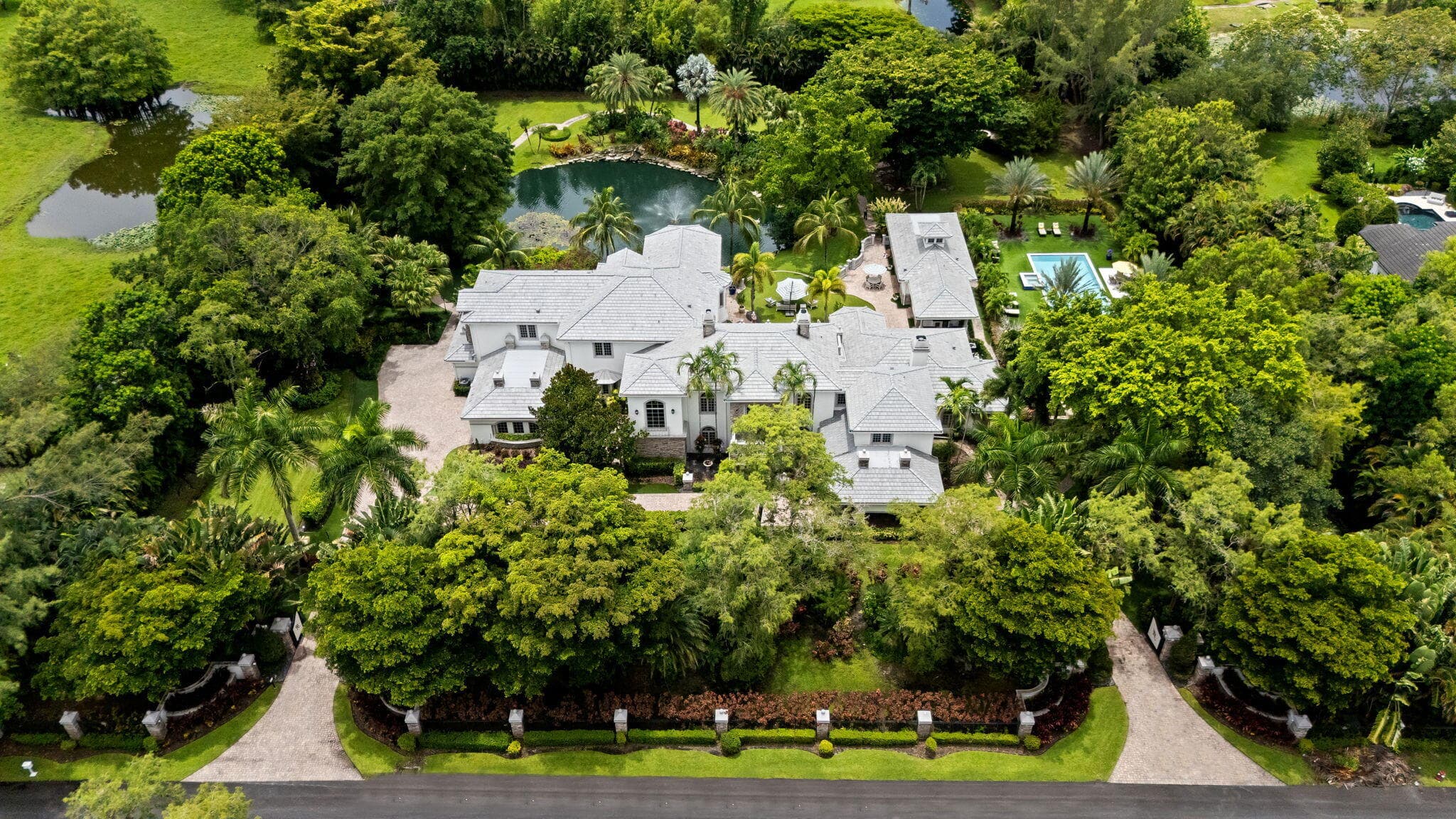 8950 NW 70th Court
