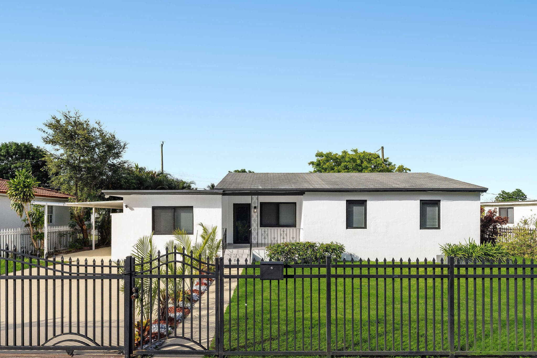 9001 NW 32nd Ct Road