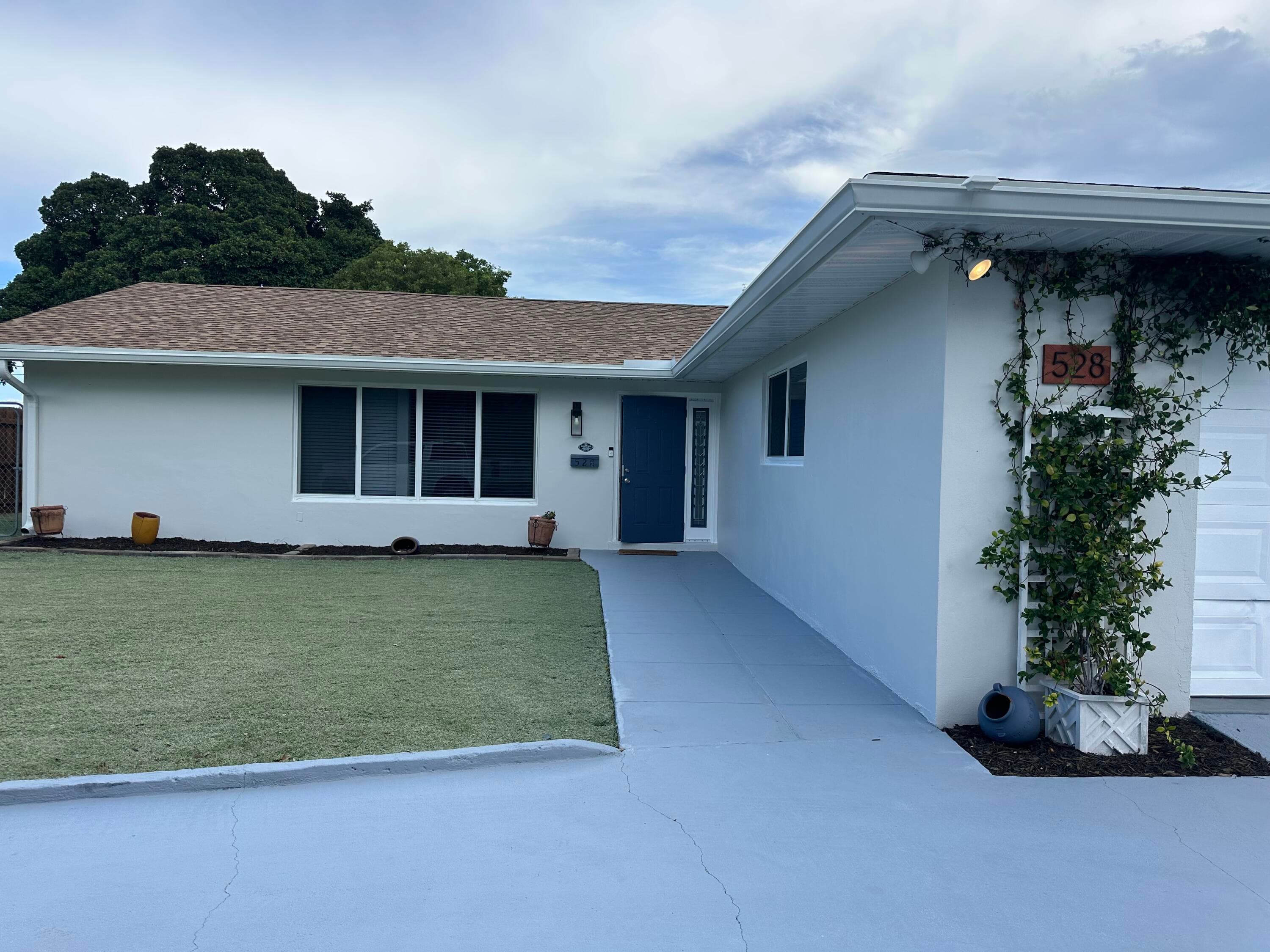 528 Date Palm Drive