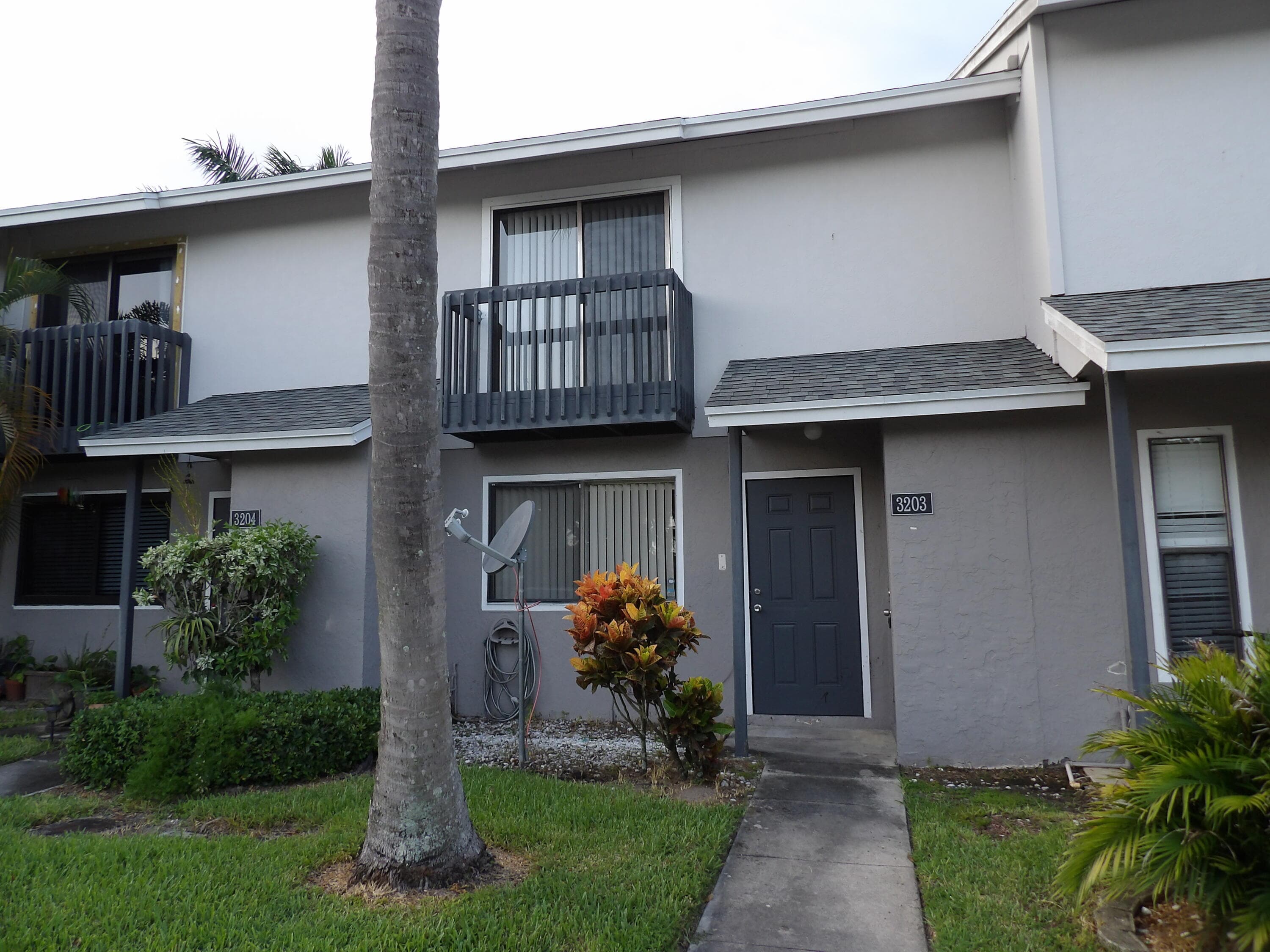 3203 Poolside Drive
