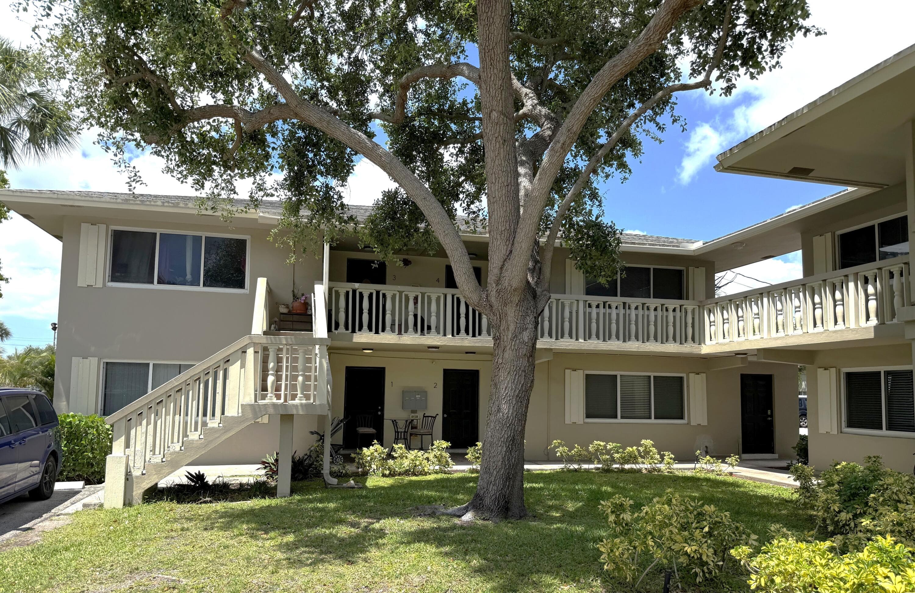 265 SW 7 Street #4