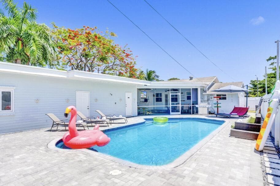 42 SW 12TH Street