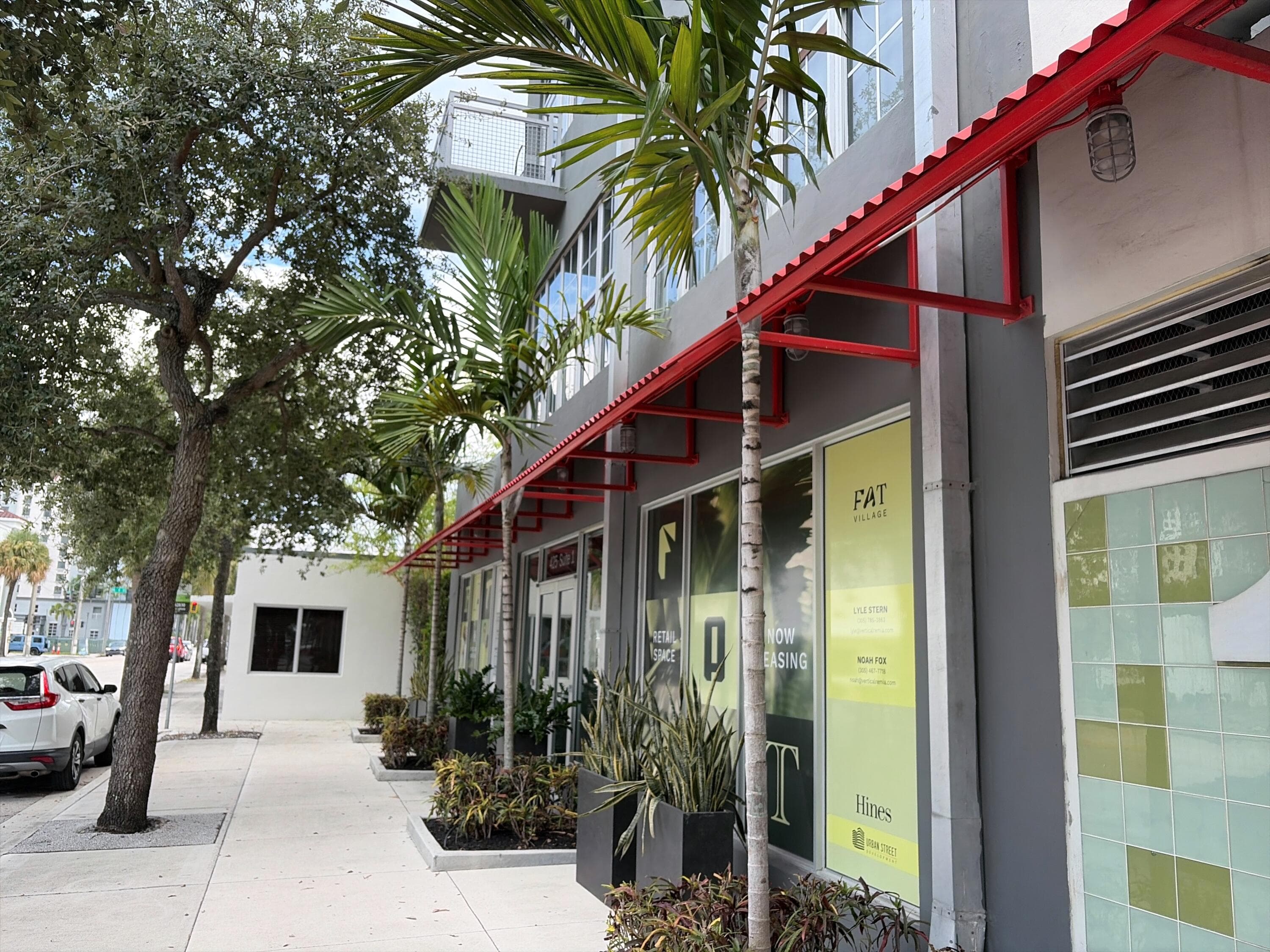 425 N ANDREWS Avenue #206