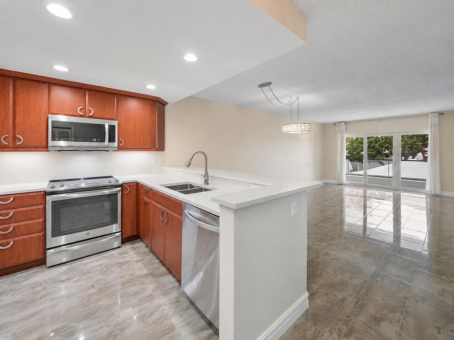 1500 S Ocean Boulevard #207