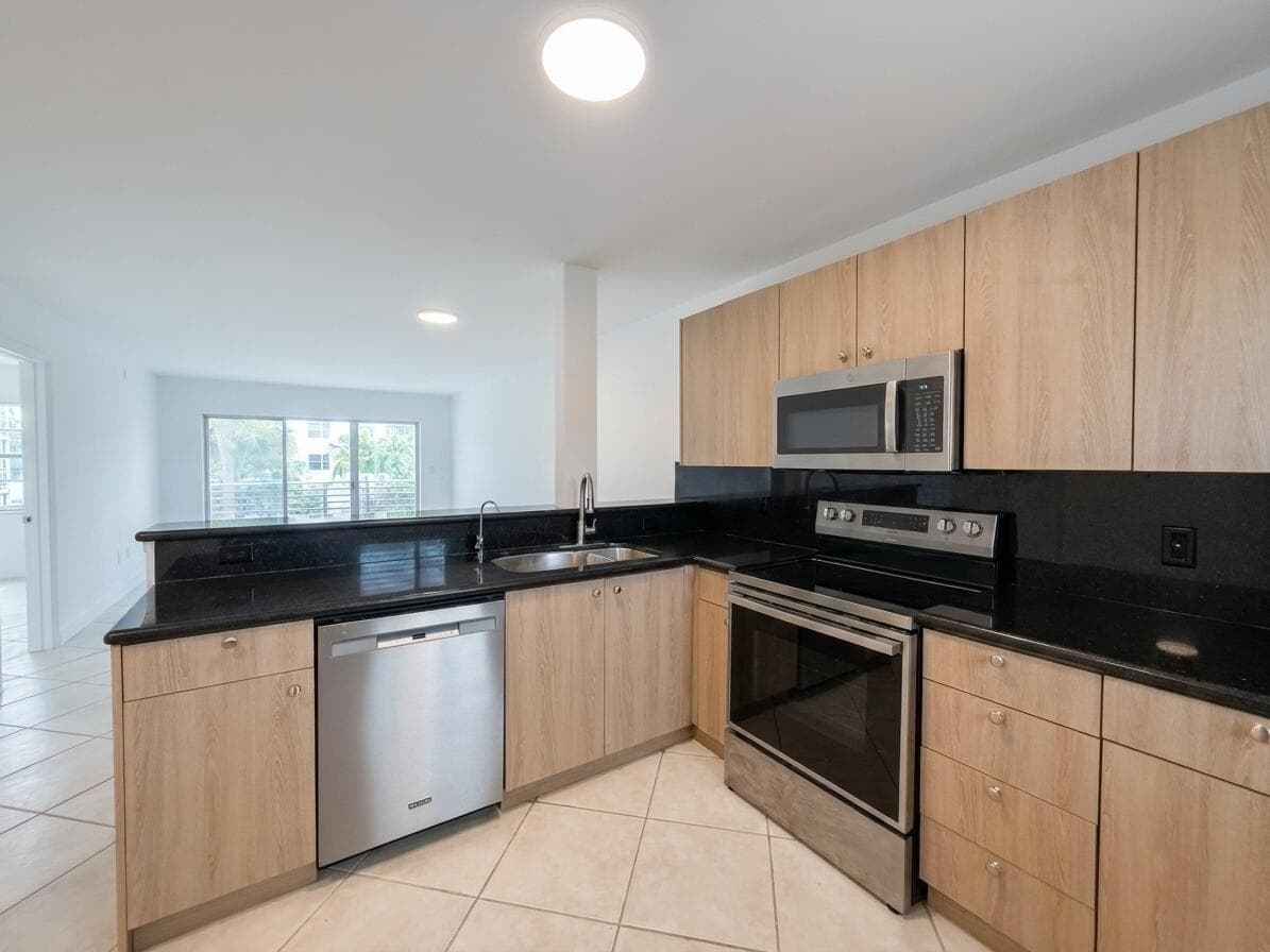 1541 S Ocean Boulevard #219