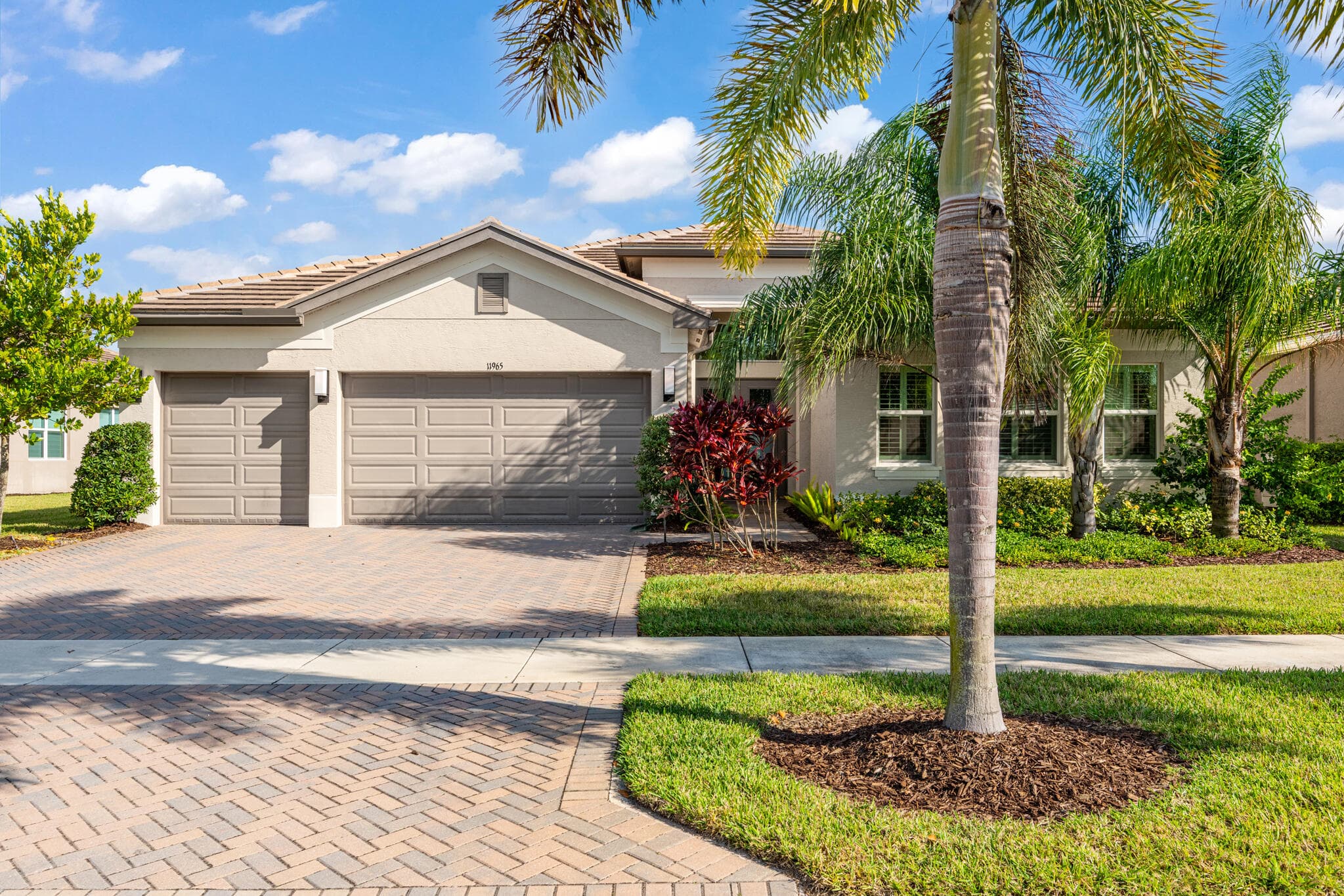 11965 SW SANDY BAY Circle