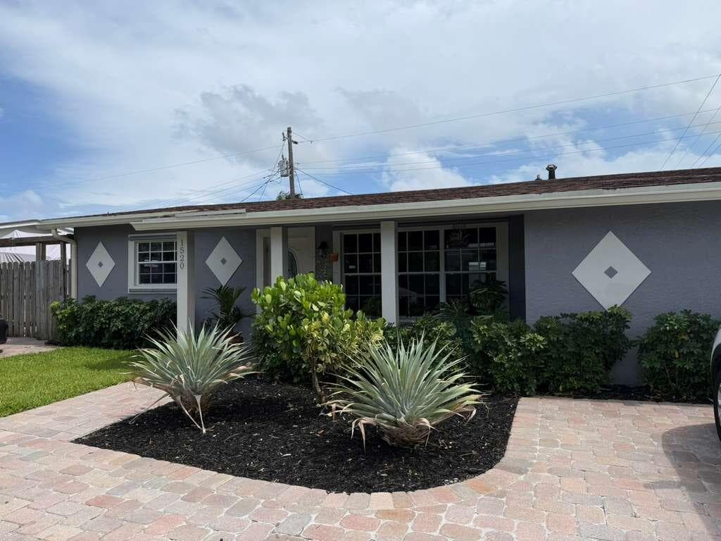 1520 NE 35TH Street #1520