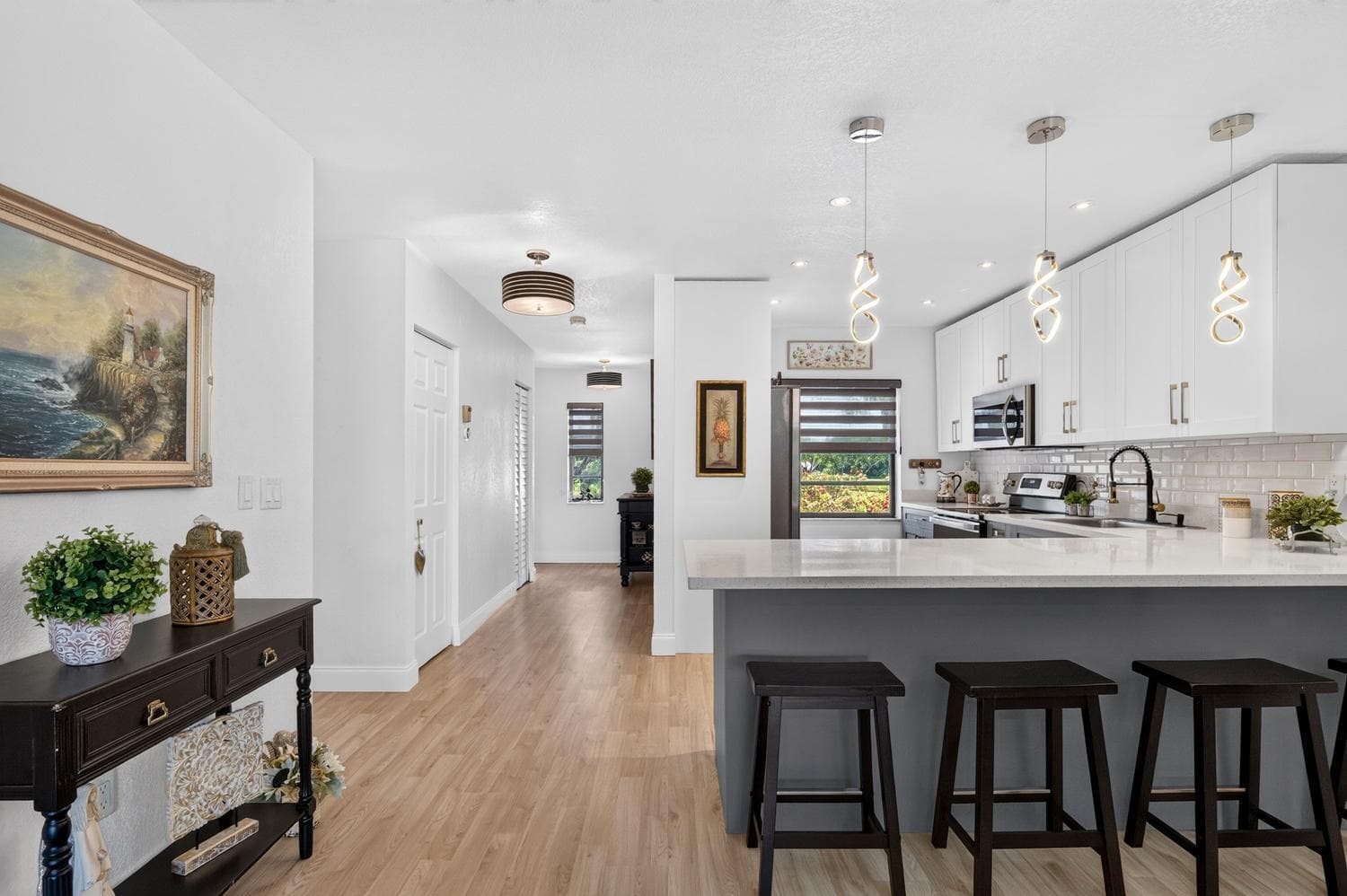 8425 Casa Del Lago #H