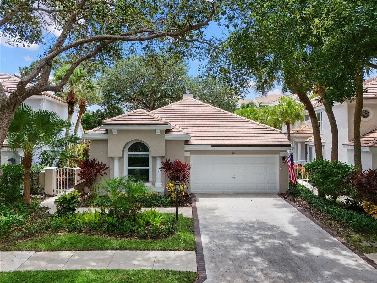 21 Grand Bay Circle