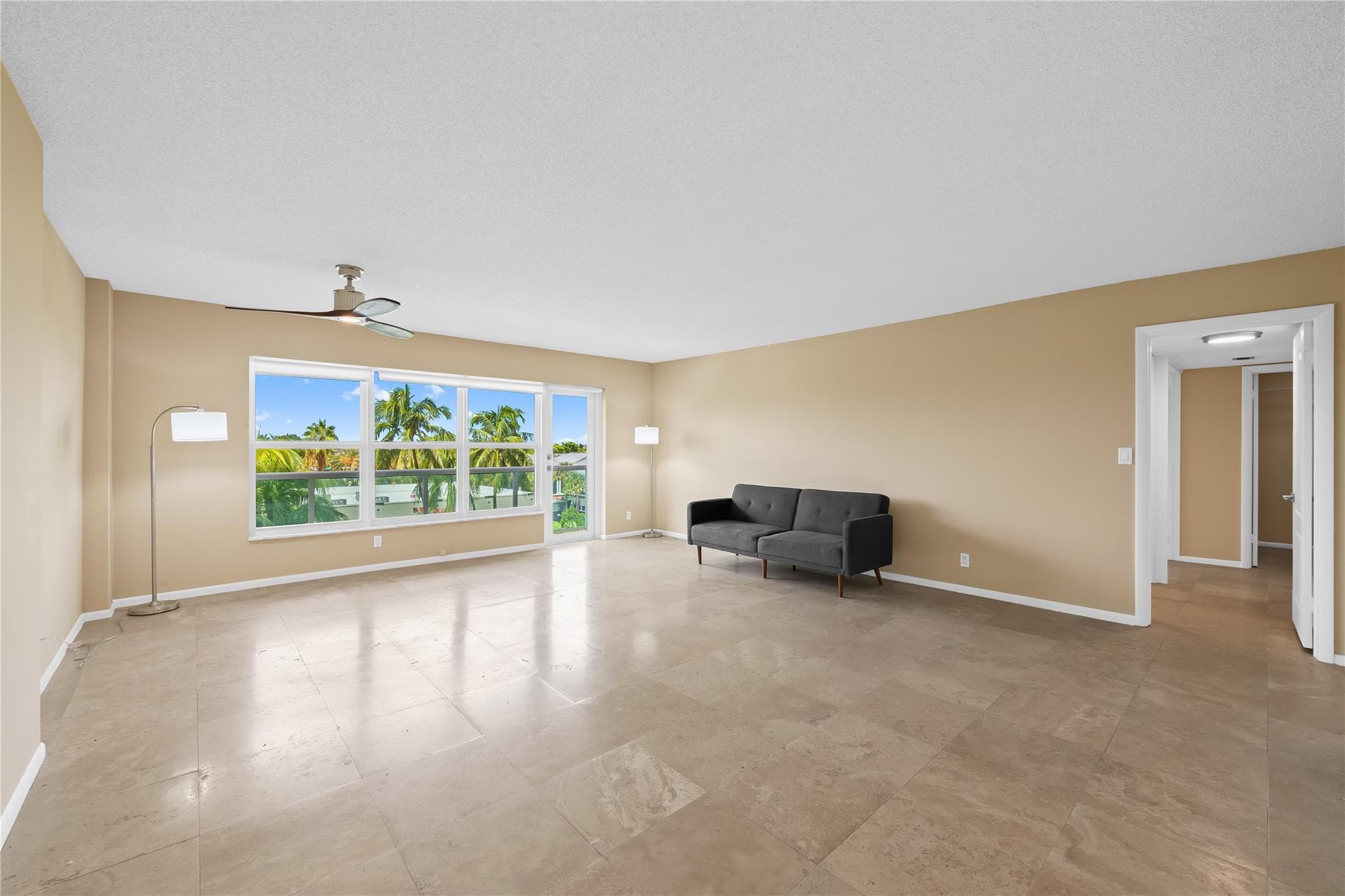 3900 GALT OCEAN Drive #309