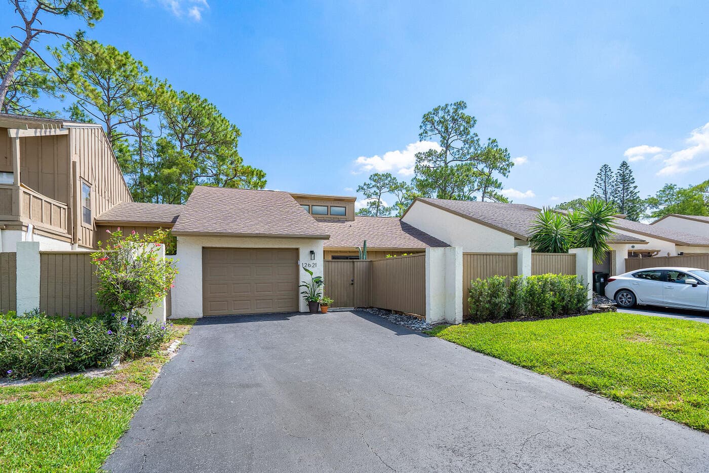 12621 SHADY PINES Court #12621