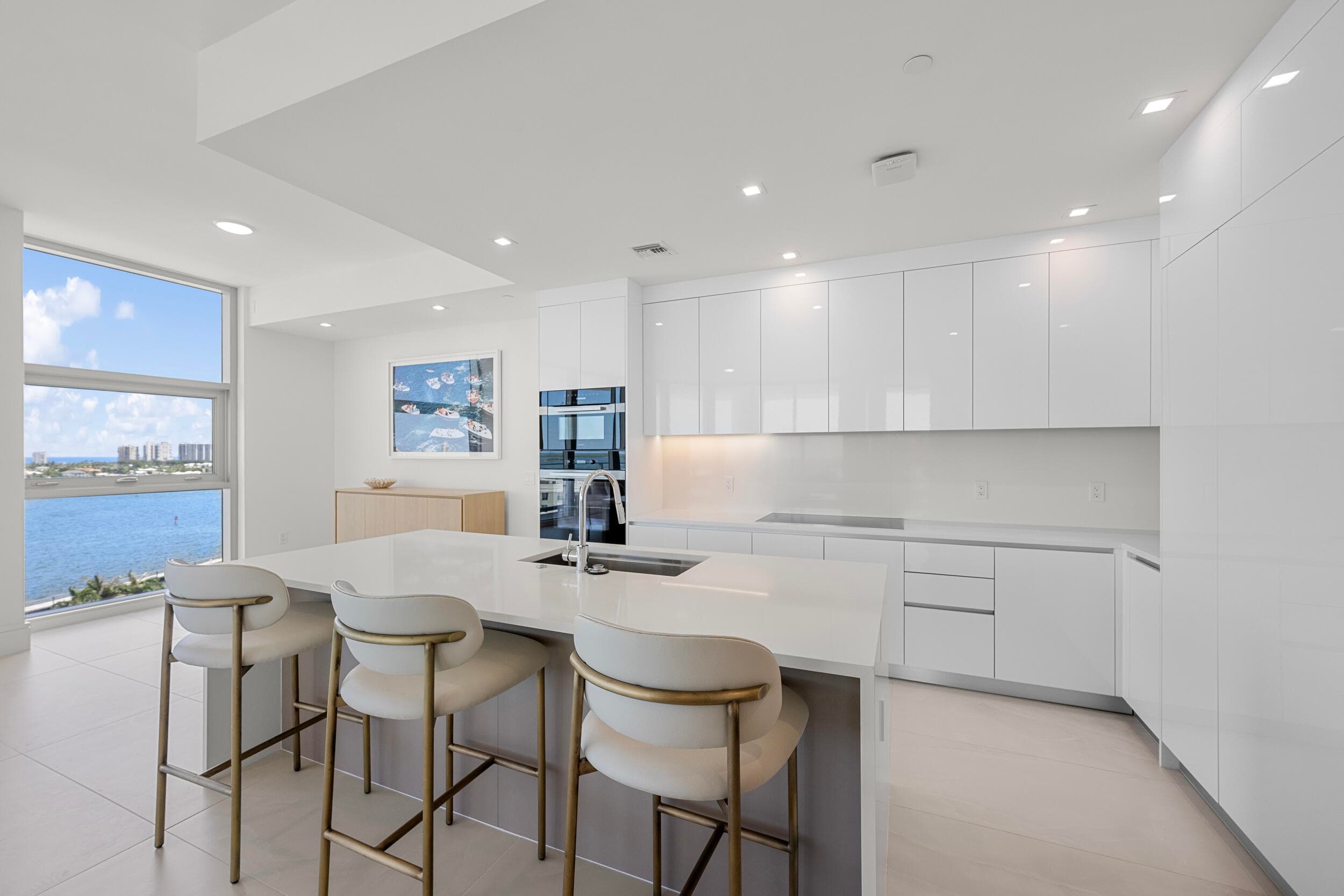 220 Lake Shore Drive #1001