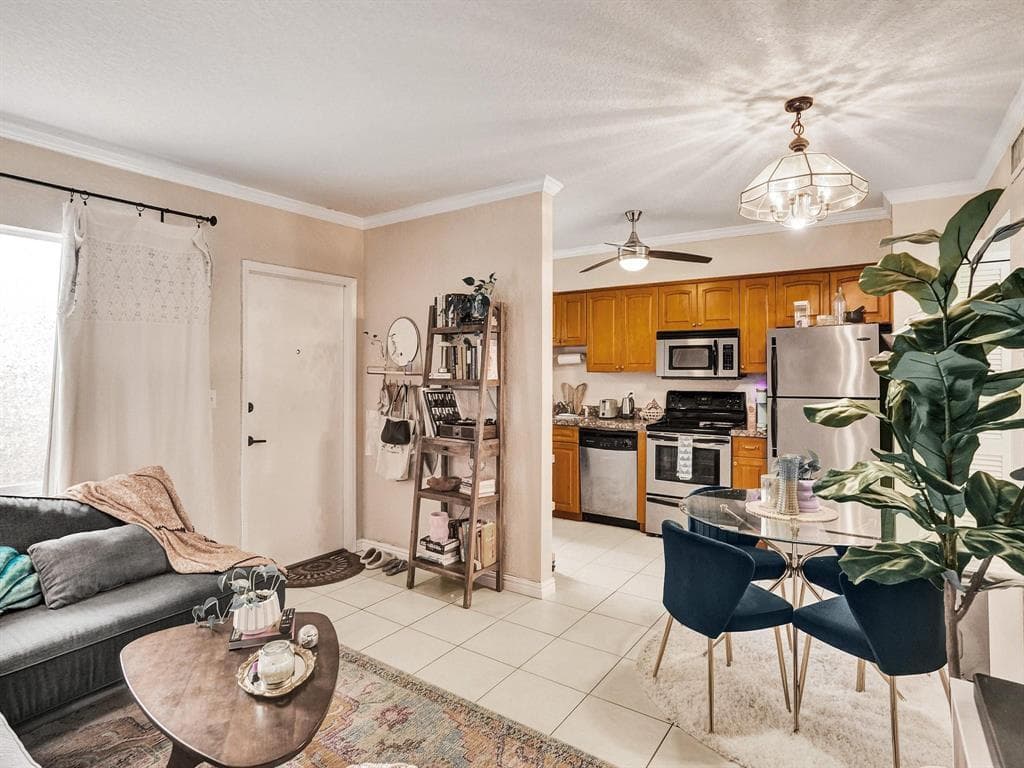 2190 SE 5TH Street #4-A