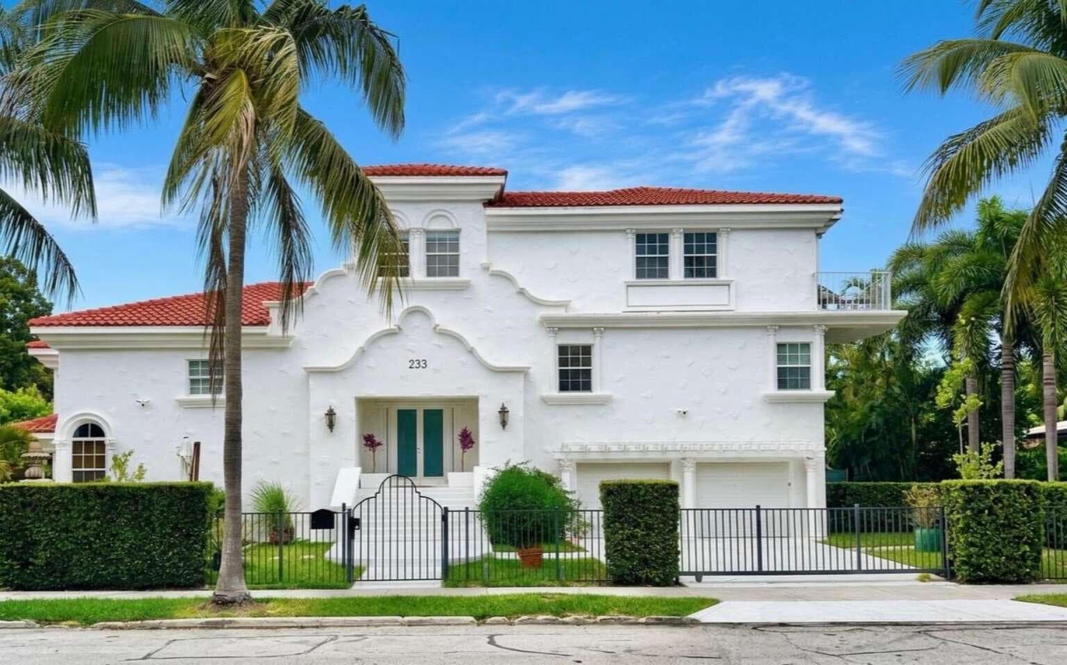 233 Pershing Way