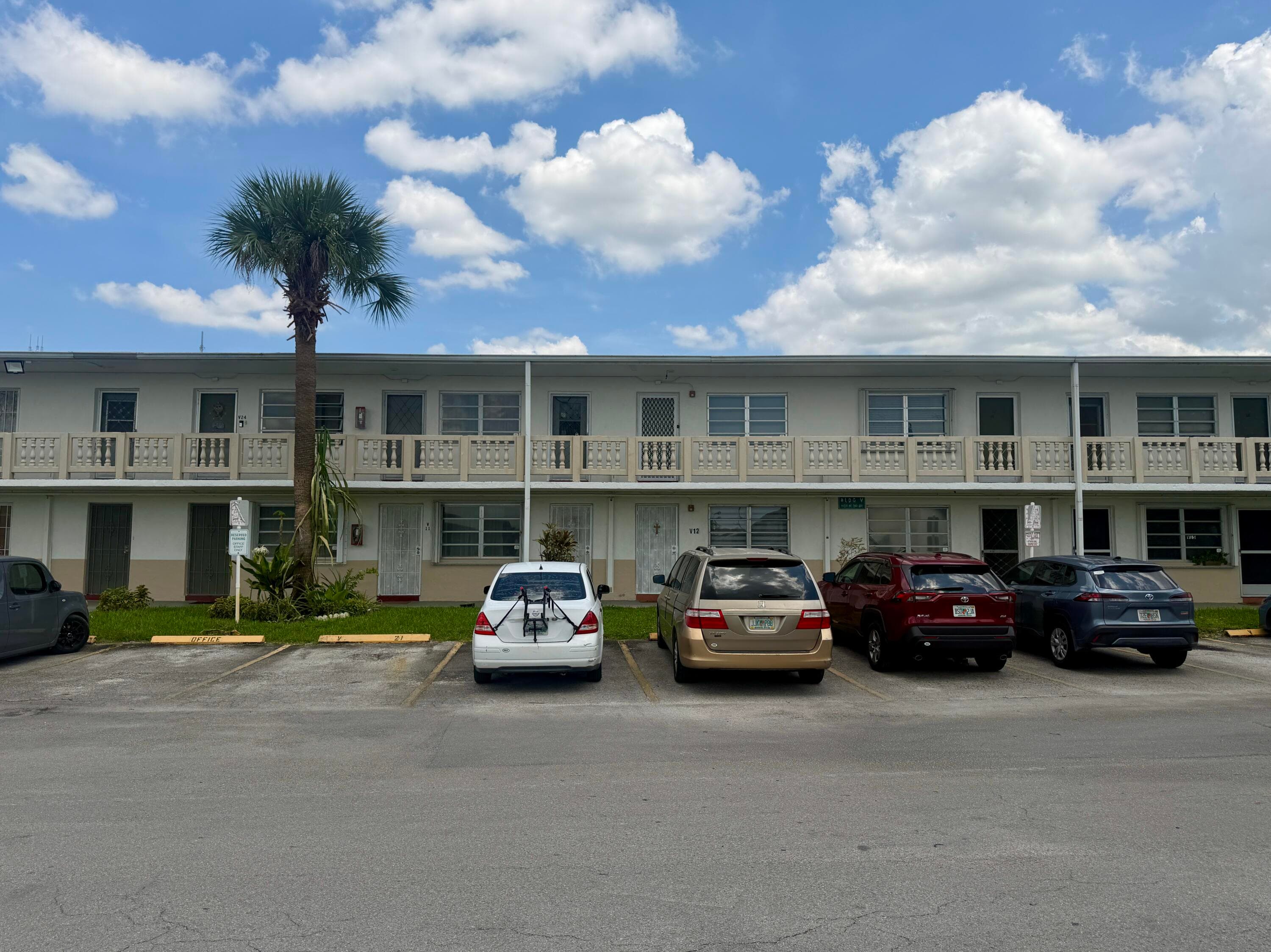 20210 NE 2ND Avenue #V14