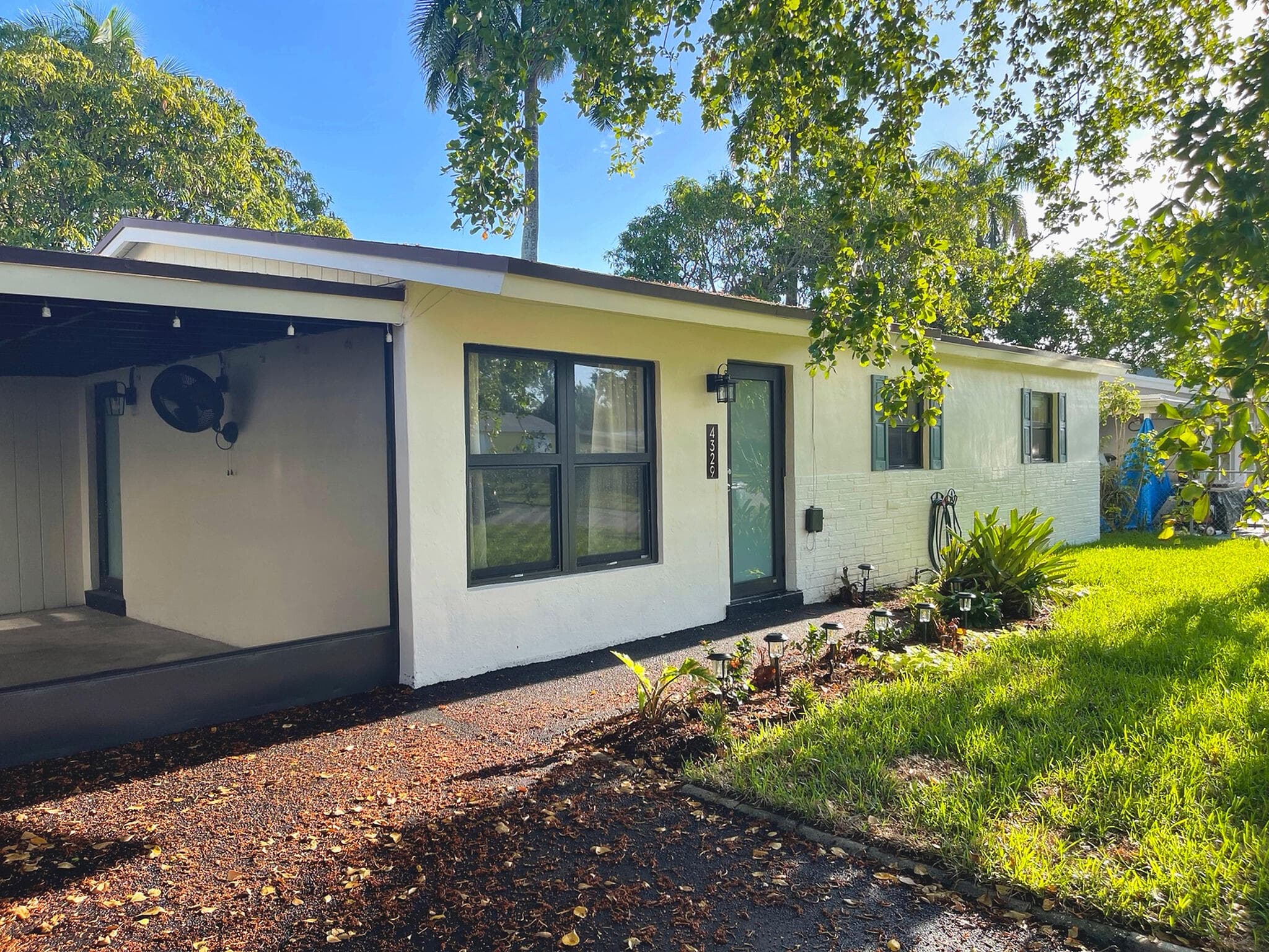 4329 SW 49TH Court