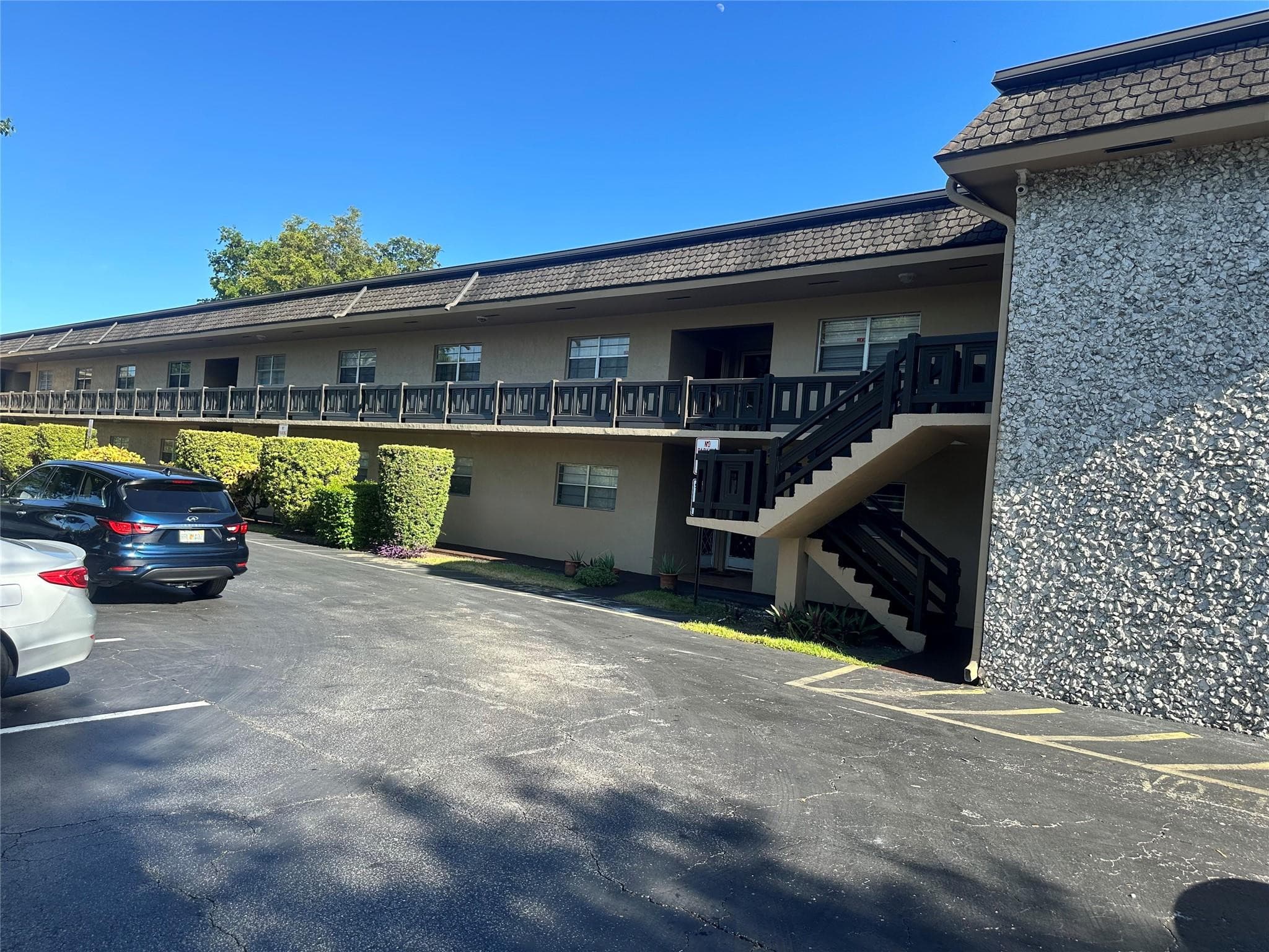 5900 NW 17TH Place #103