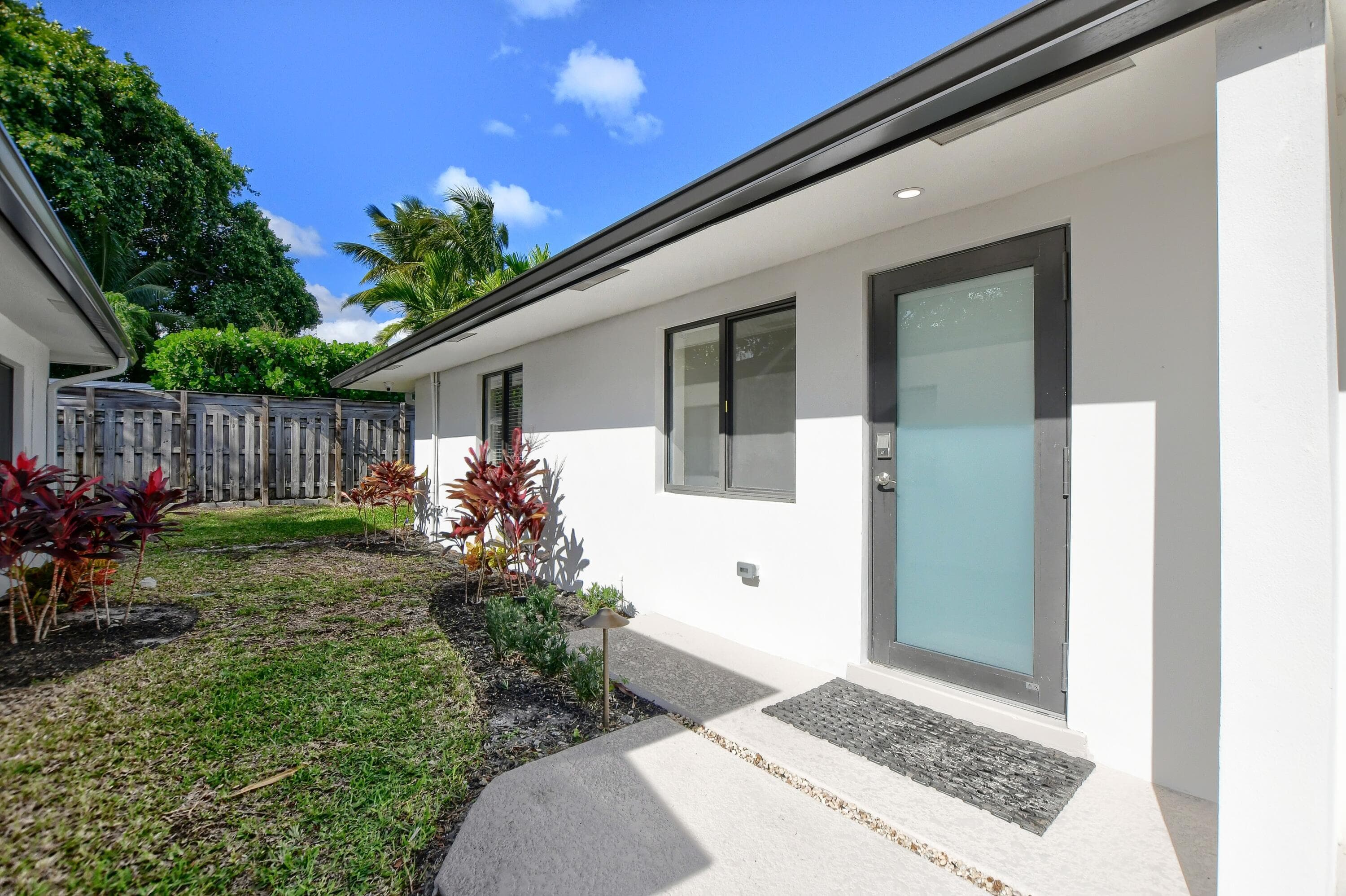 2503 OCEANVIEW Avenue #C