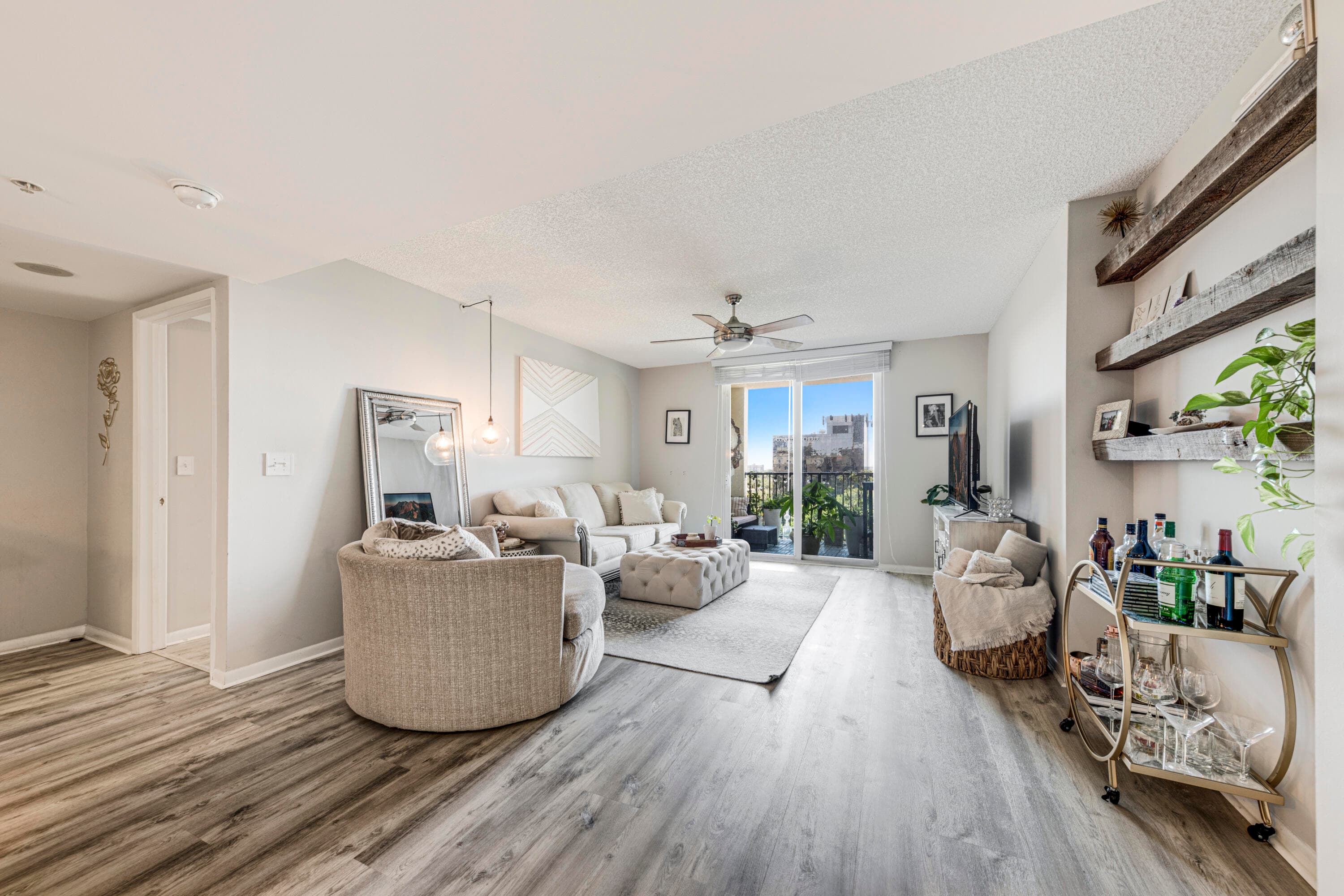 520 SE 5TH Avenue #1609