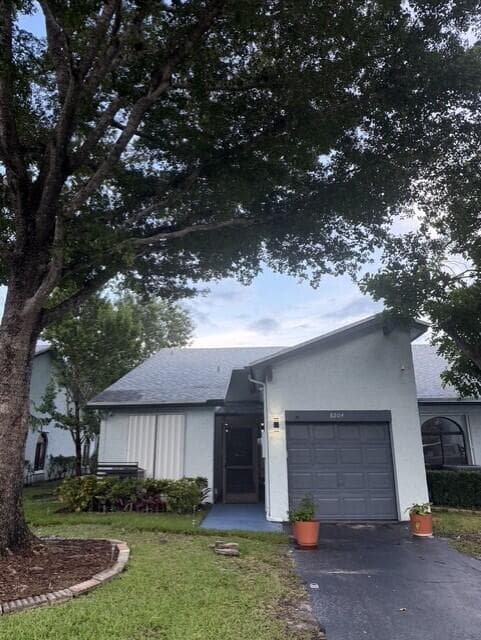 8204 NW 100th Lane