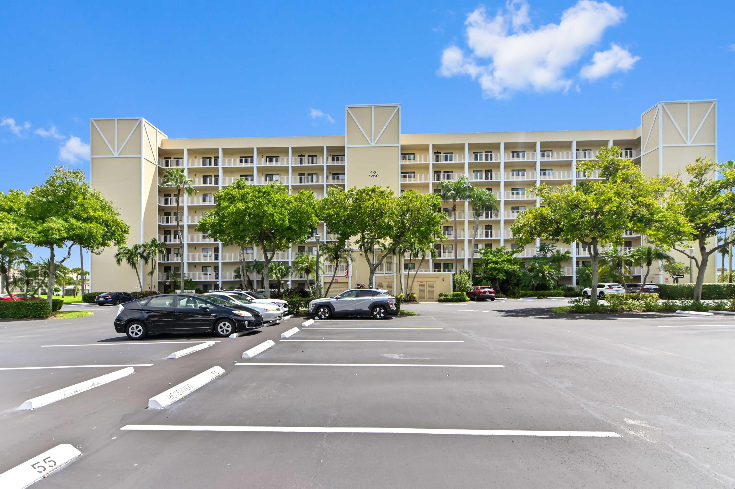 7260 Kinghurst Drive #106