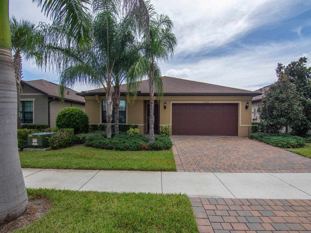 5288 Jasper Square
