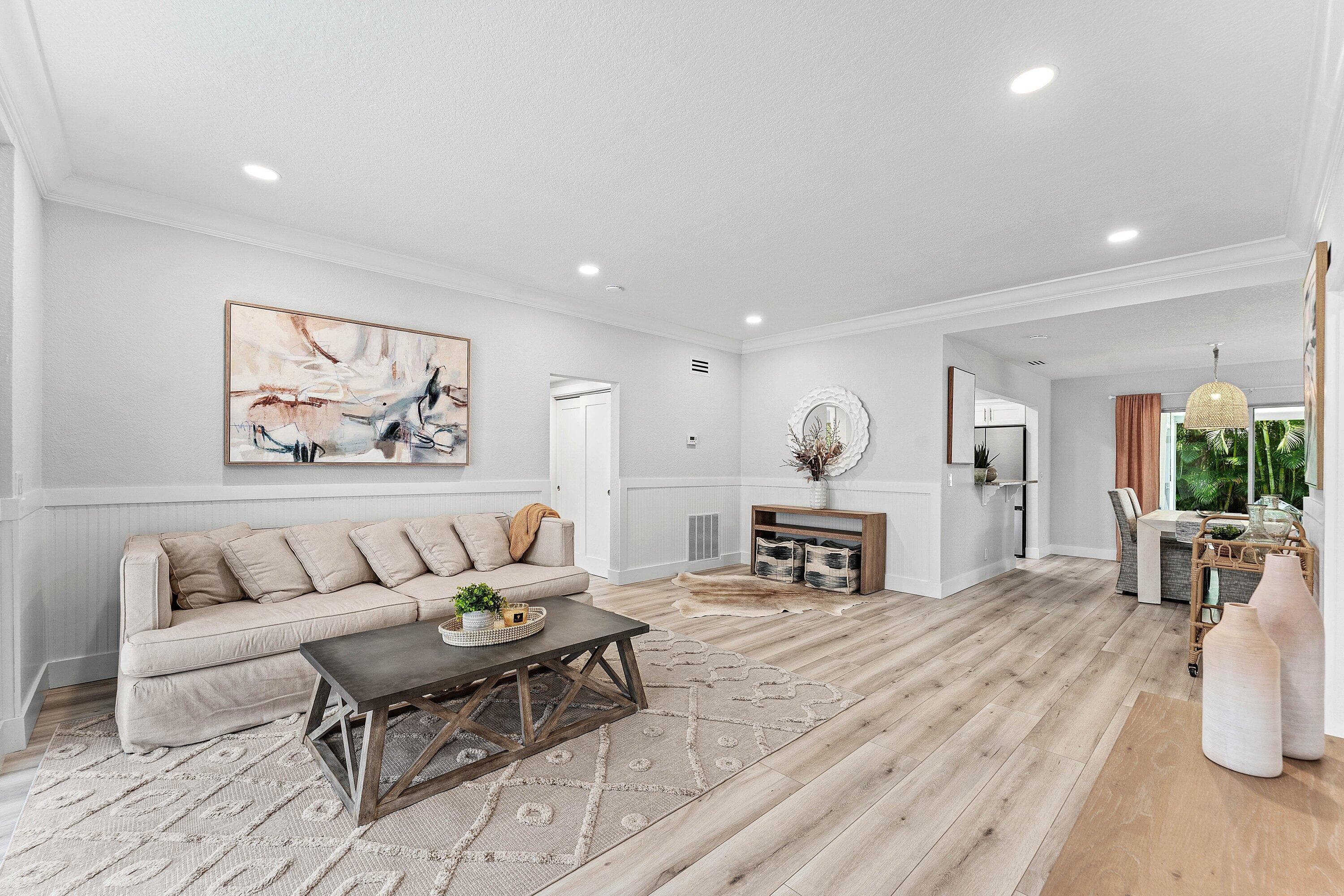 233 Lake Terrace