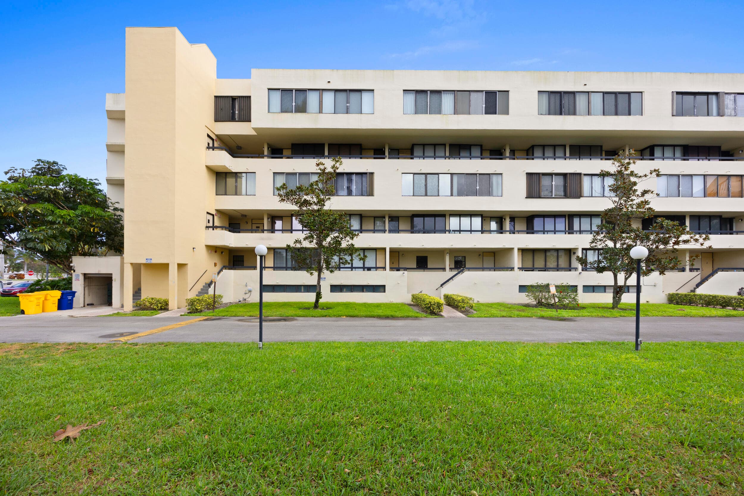 1401 S Federal Highway #220