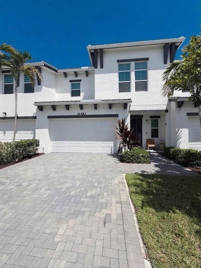 16483 Helix Court