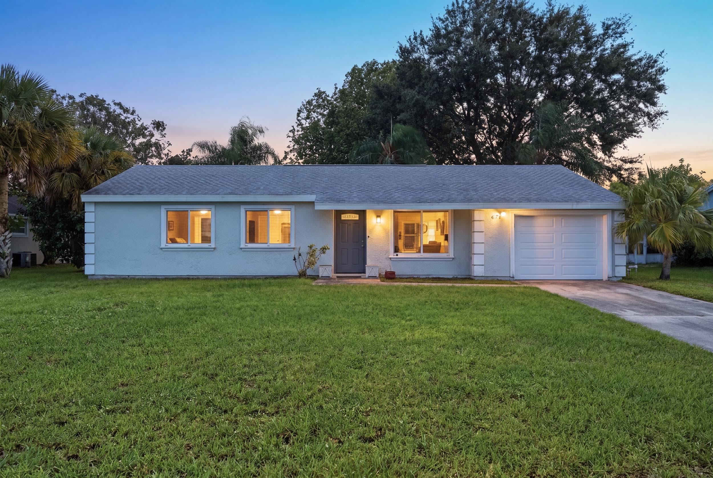 674 SW Old Briar Avenue