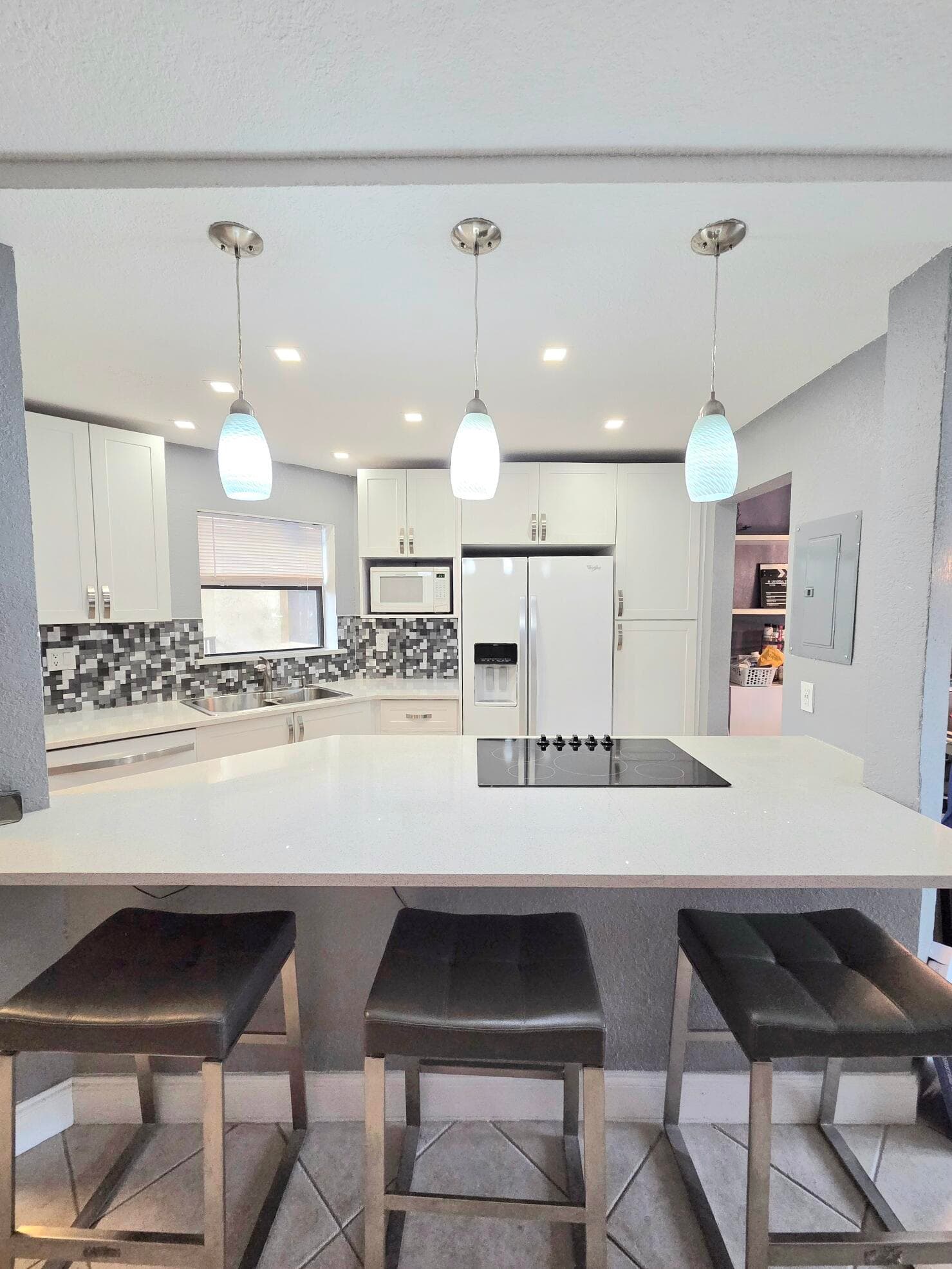 6655 W Broward Boulevard #203
