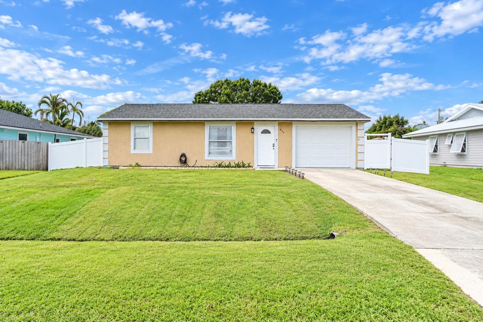 420 SW Parish Terrace