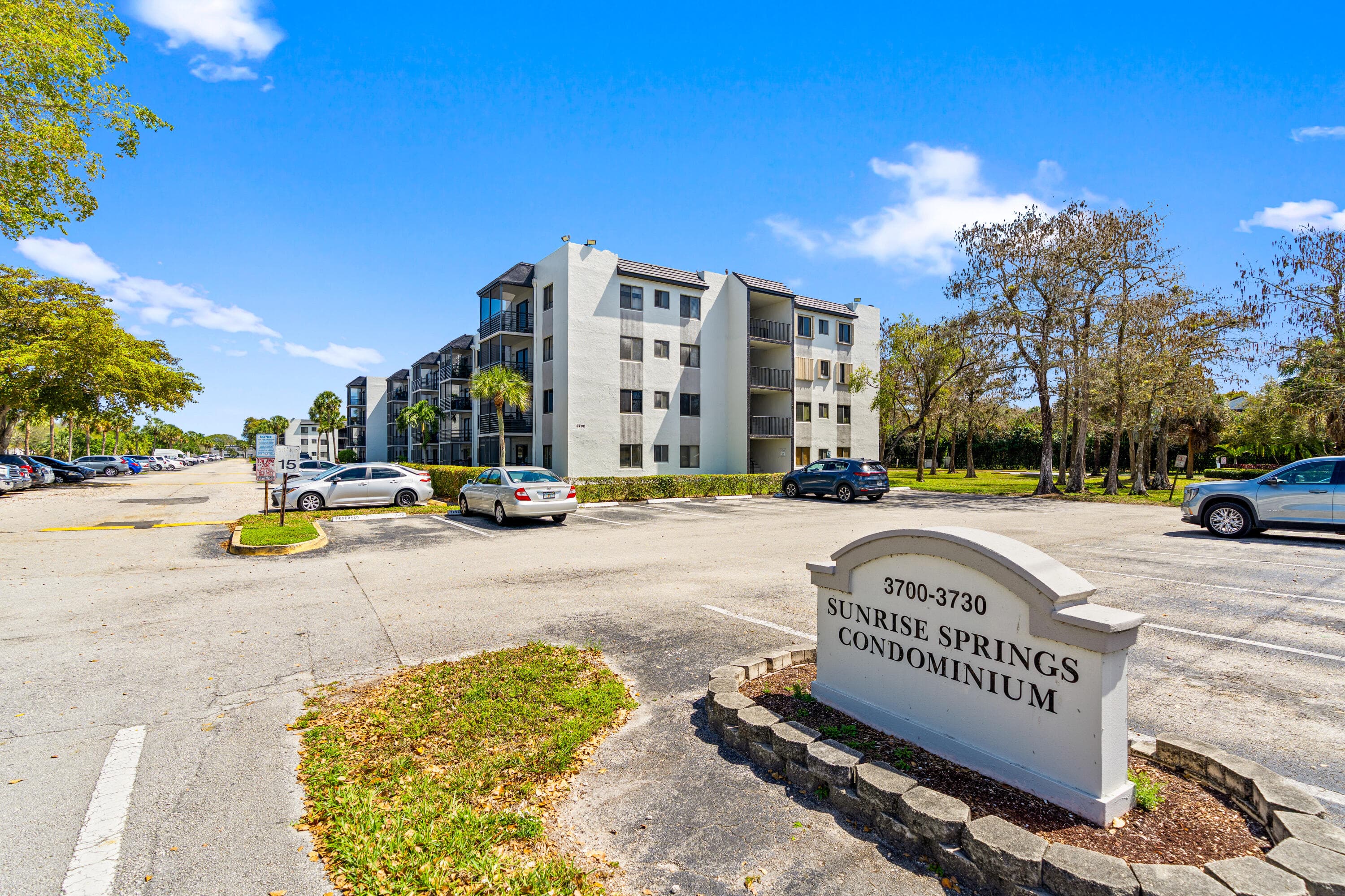 3700 N Pine Island Road #310