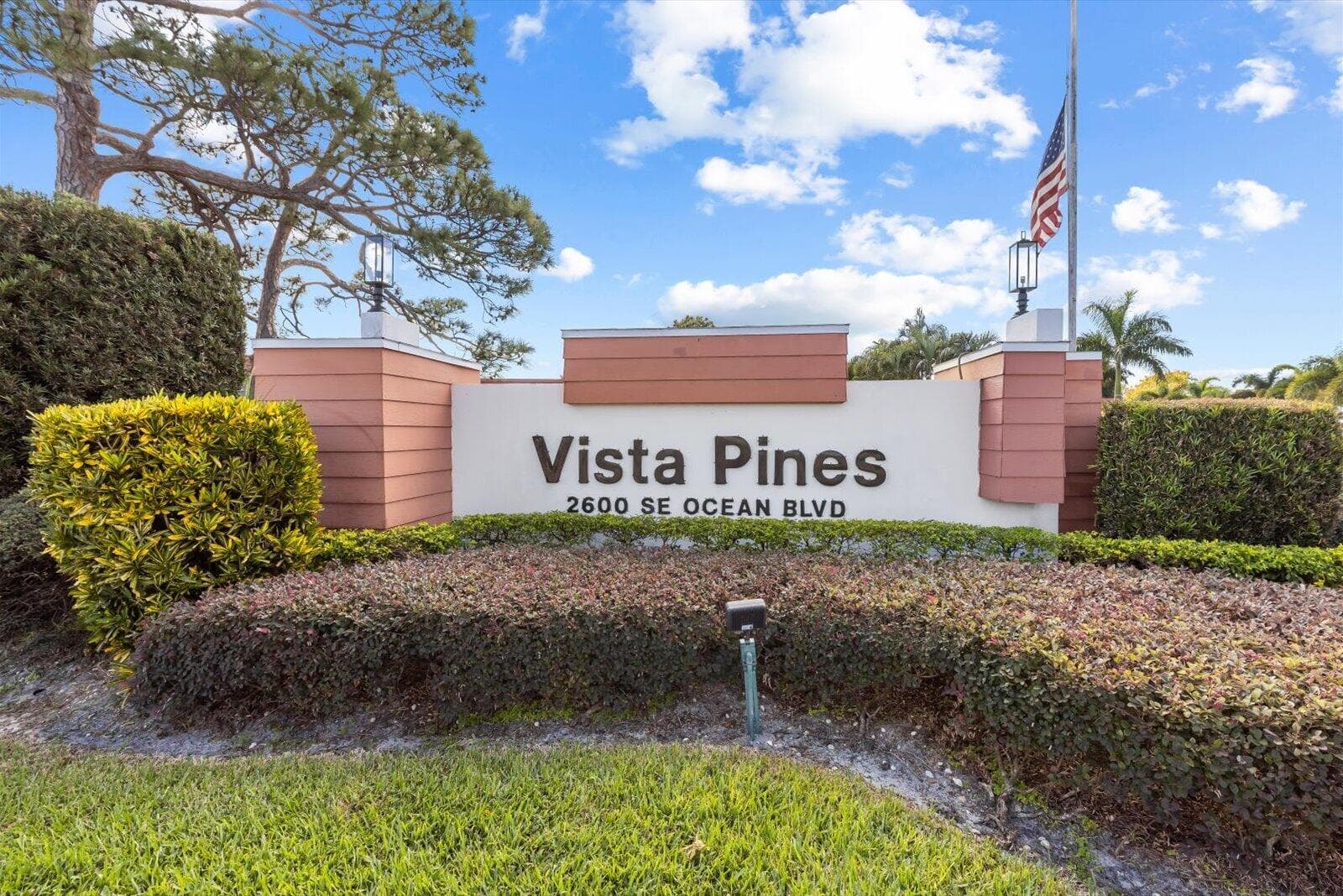 2600 SE OCEAN Boulevard #J12