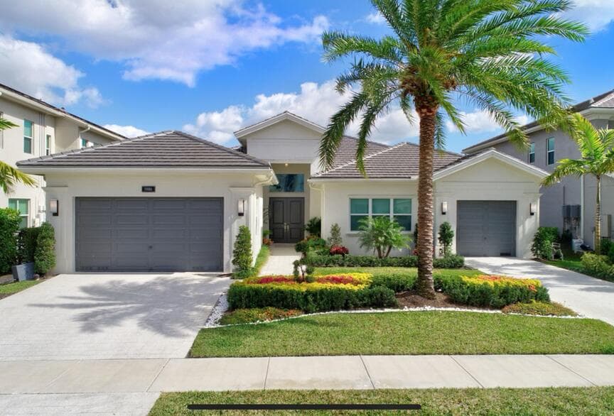 19886 Meadowside Lane