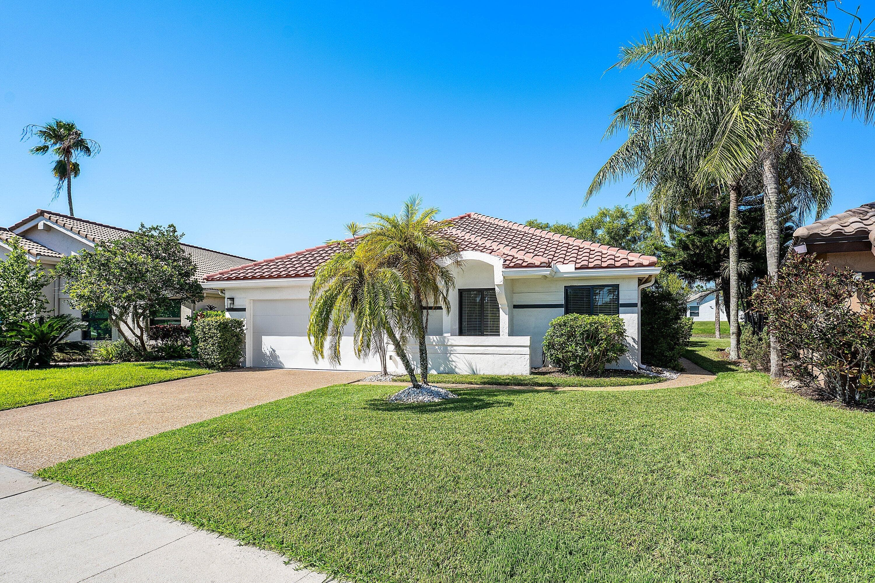 11074 HIGHLAND Circle