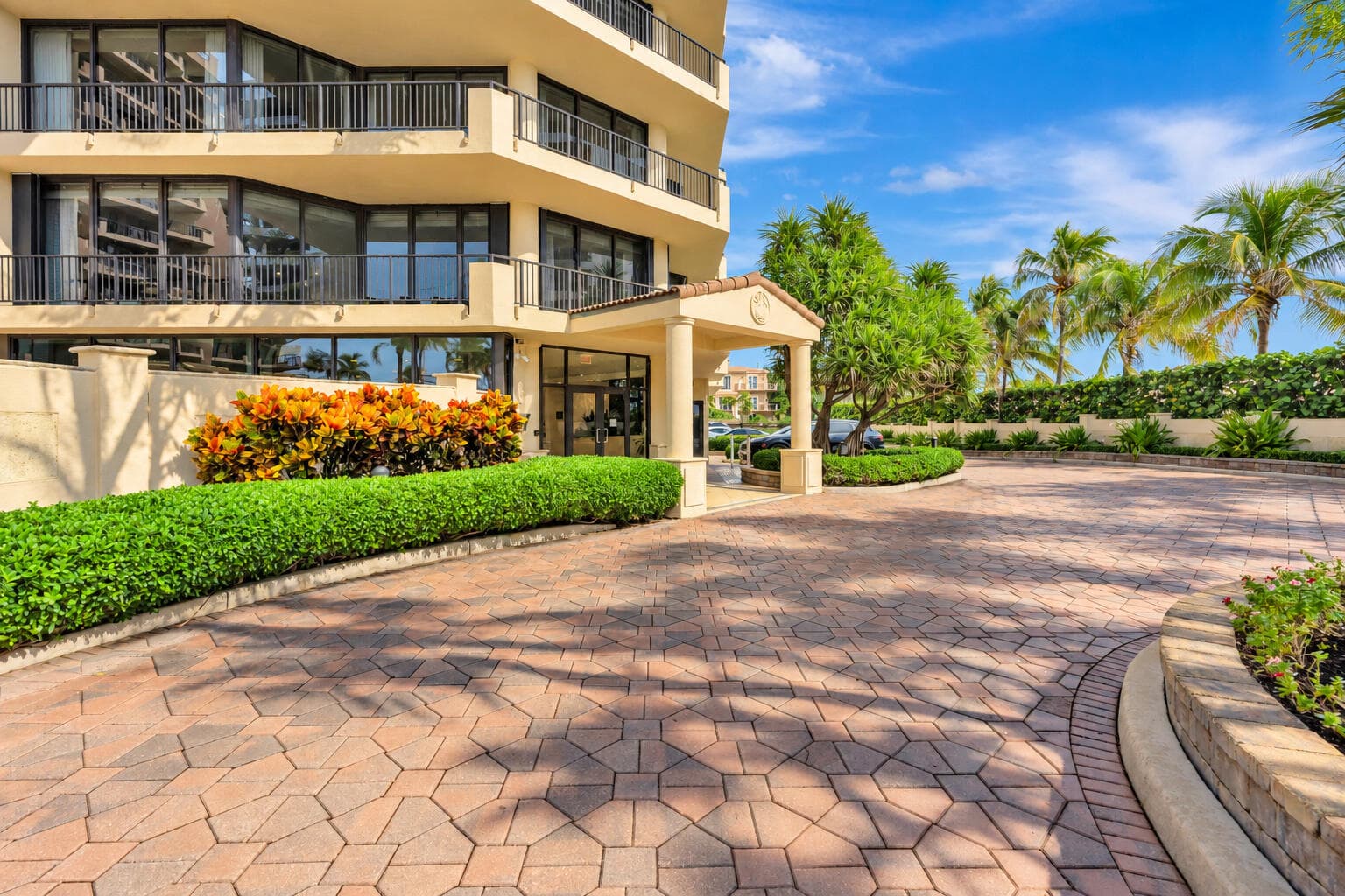 570 Ocean Drive #602