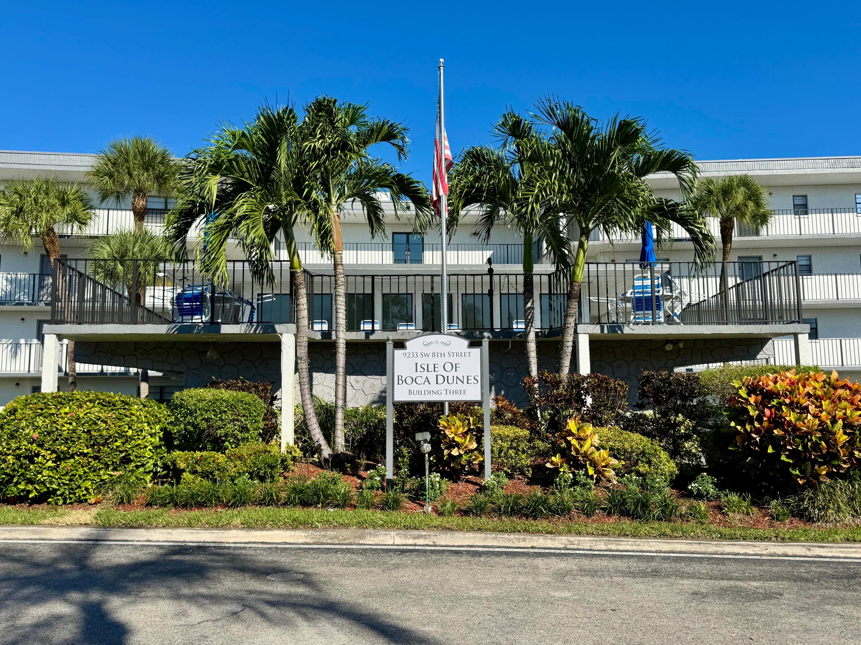 9233 SW 8TH Street #118
