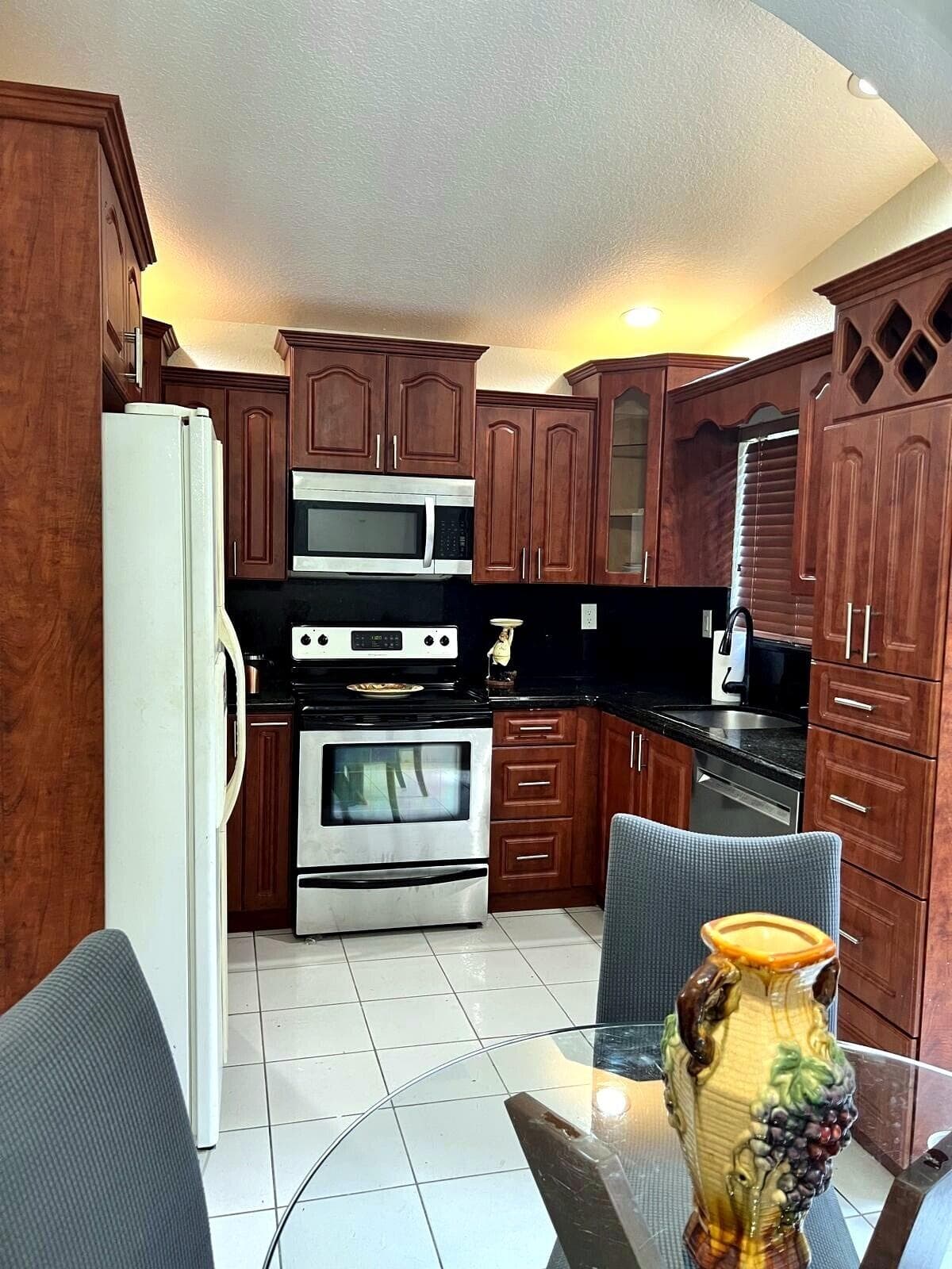 6251 NW 199TH Street