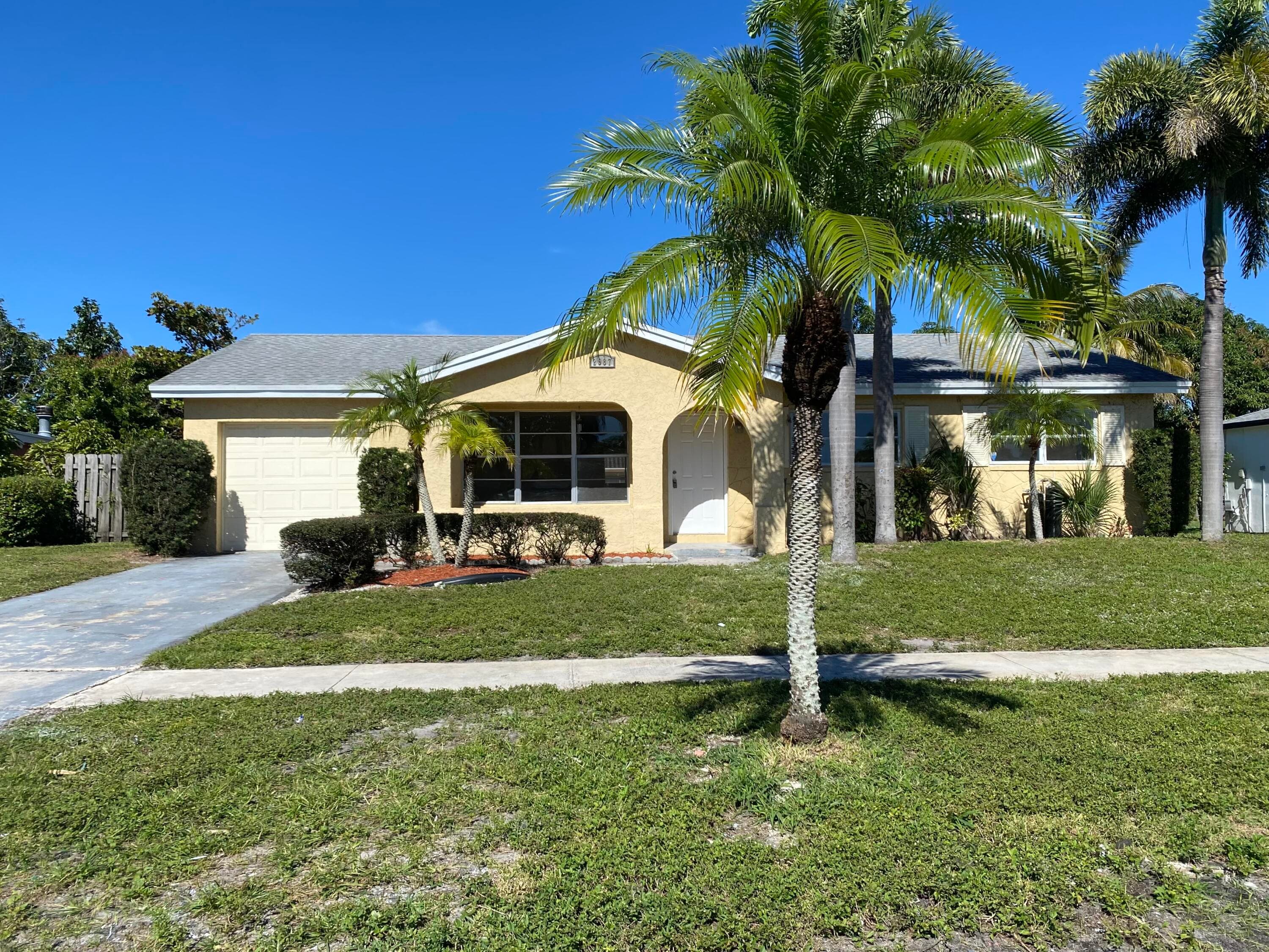2987 Dolphin Drive