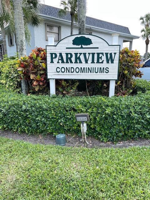 1201 SE PARKVIEW Place SE #G11