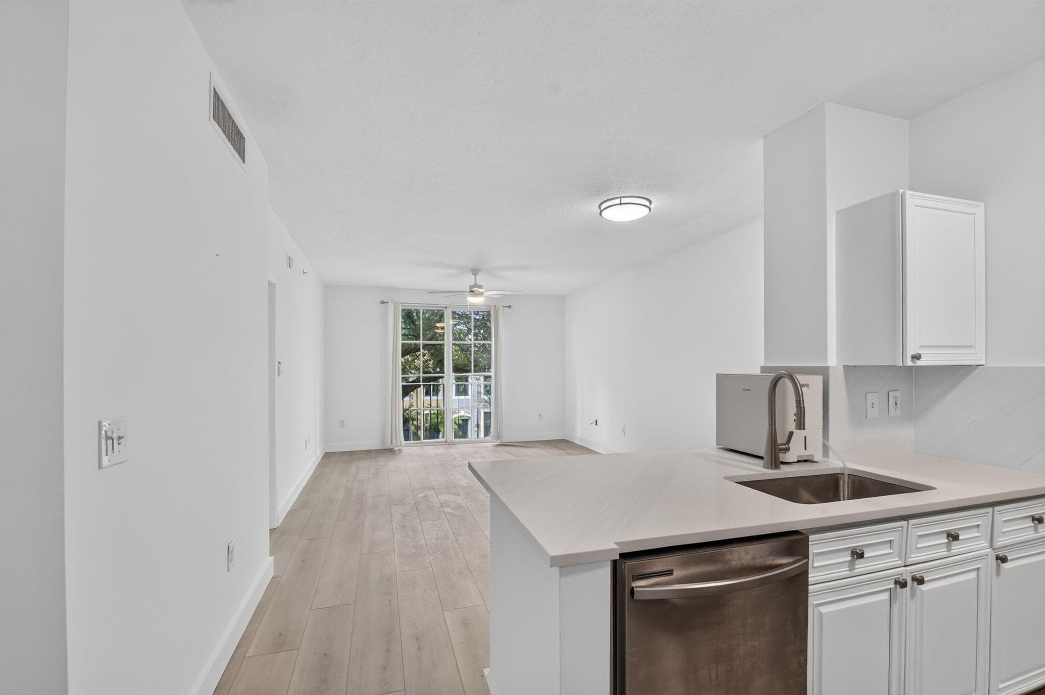 630 S Sapodilla Avenue #223