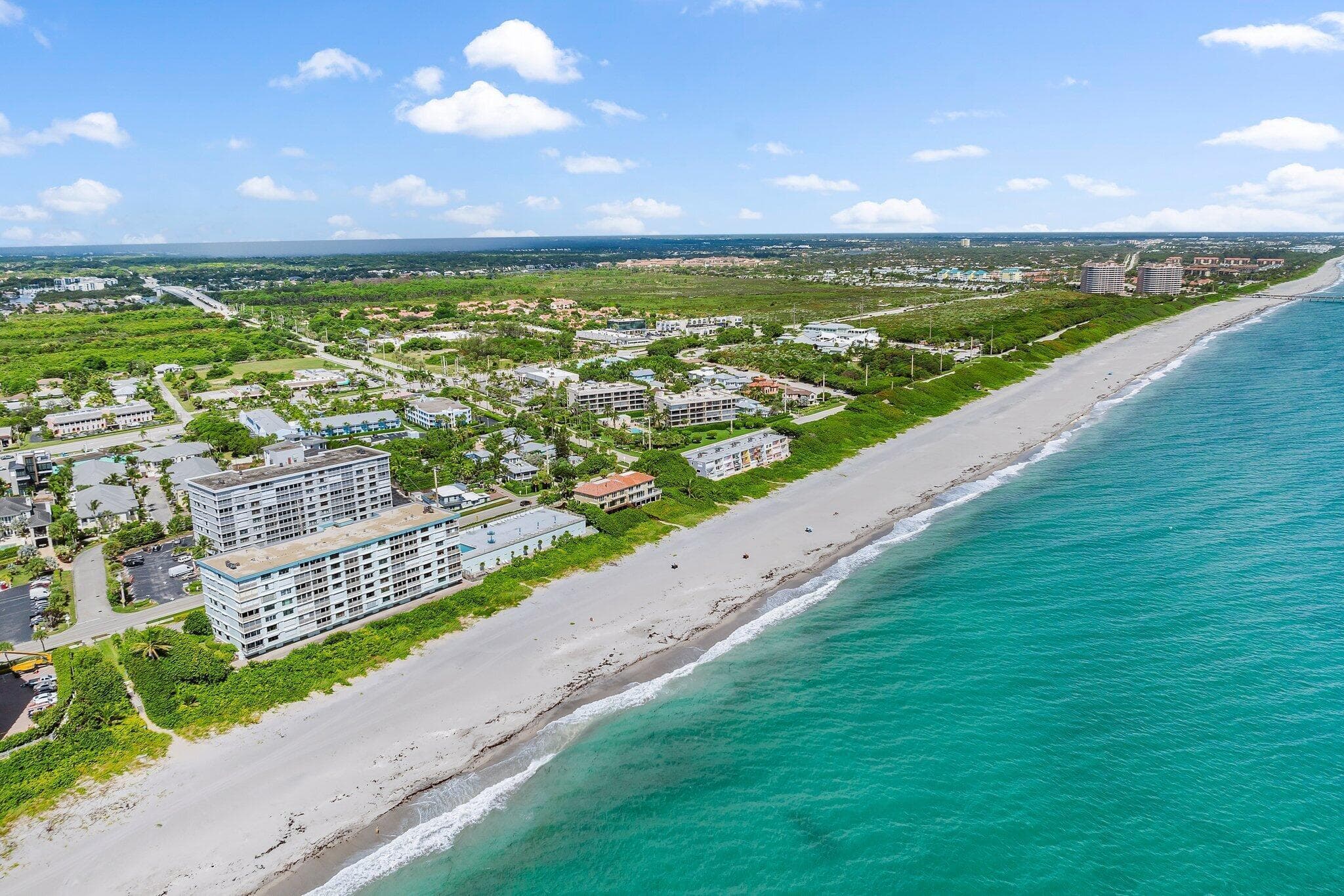 911 Ocean Drive #404
