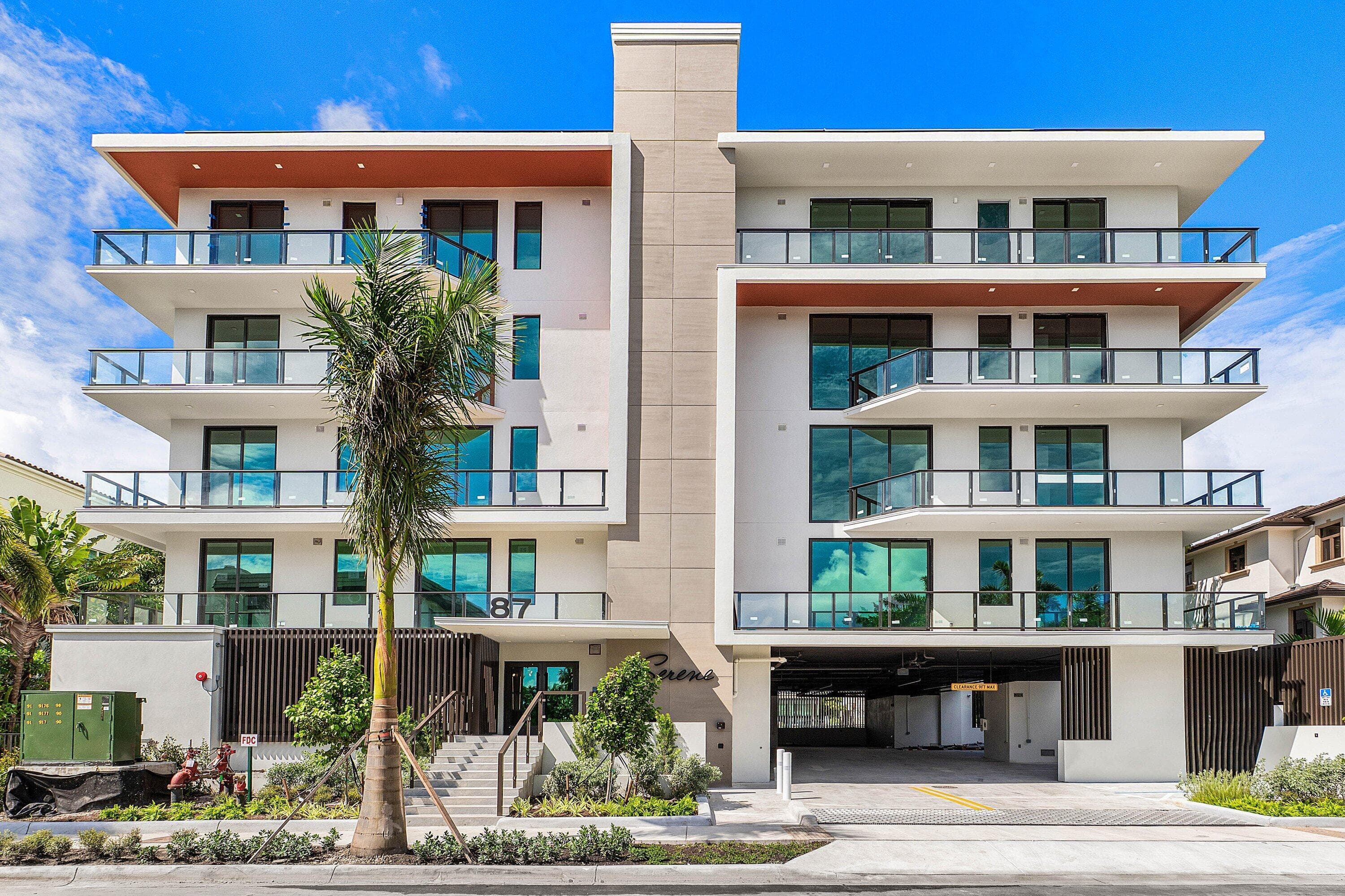 87 Isle Of Venice Drive #202s