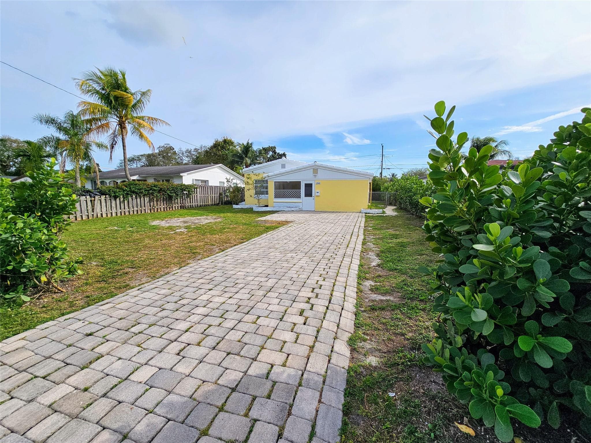2040 NE 174TH Street