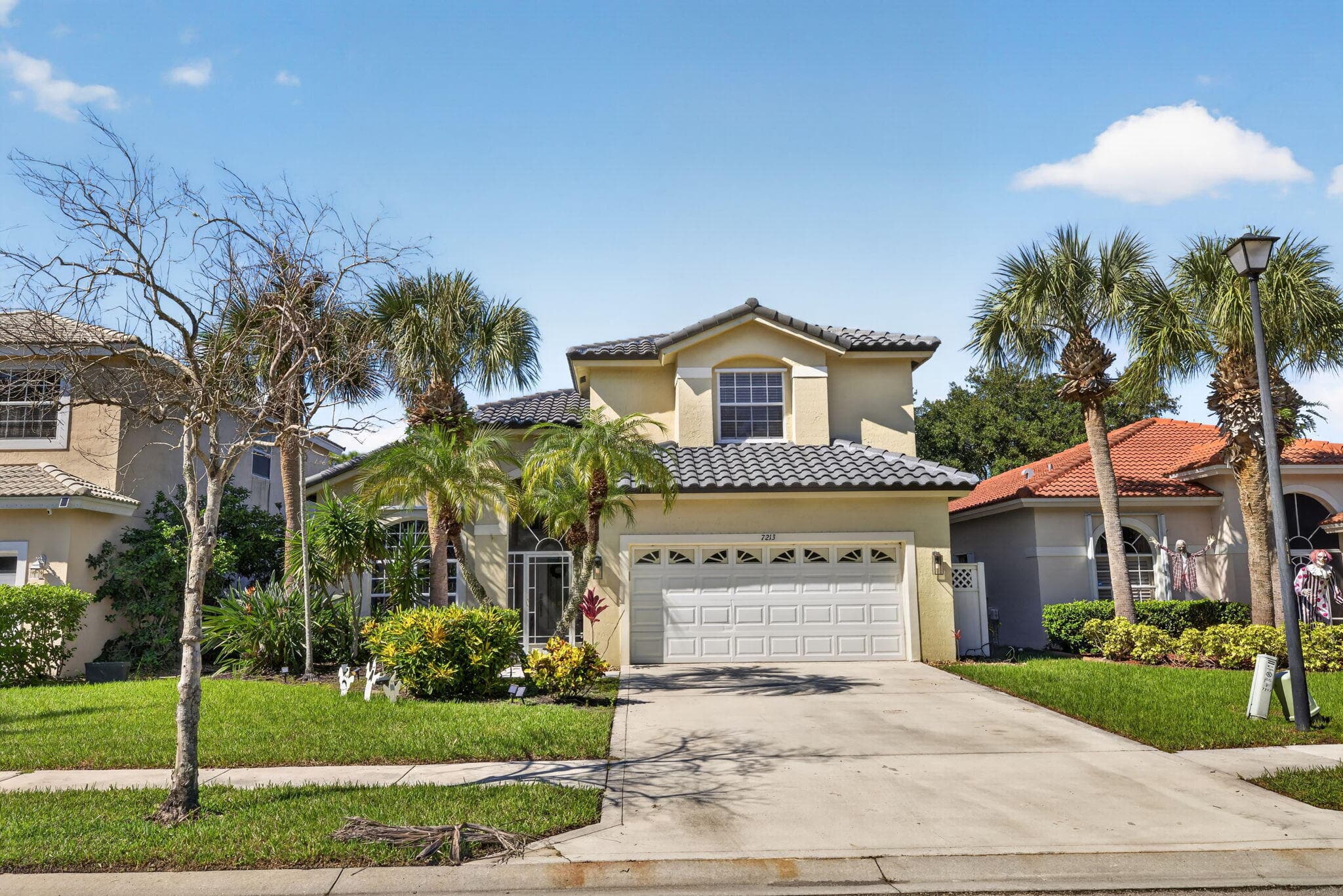 7213 SE Magellan Lane