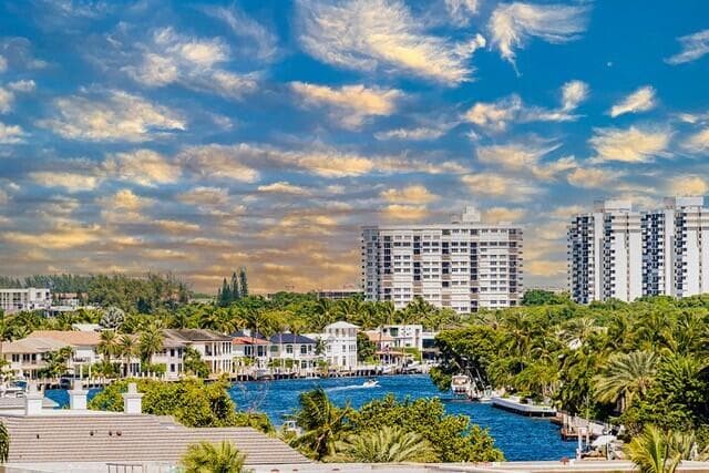 495 E Royal Palm Road #601
