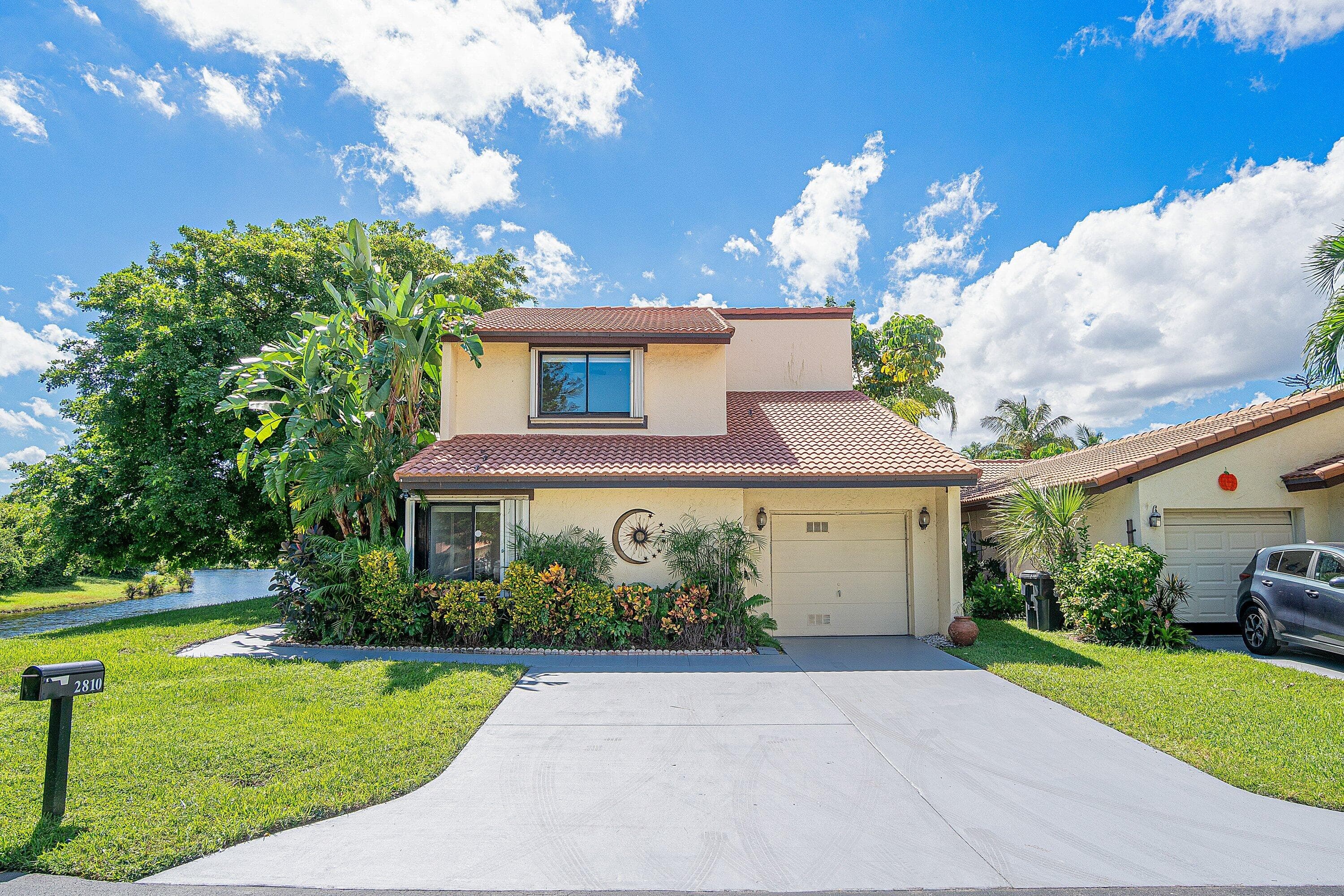 2810 SAND PINES Court