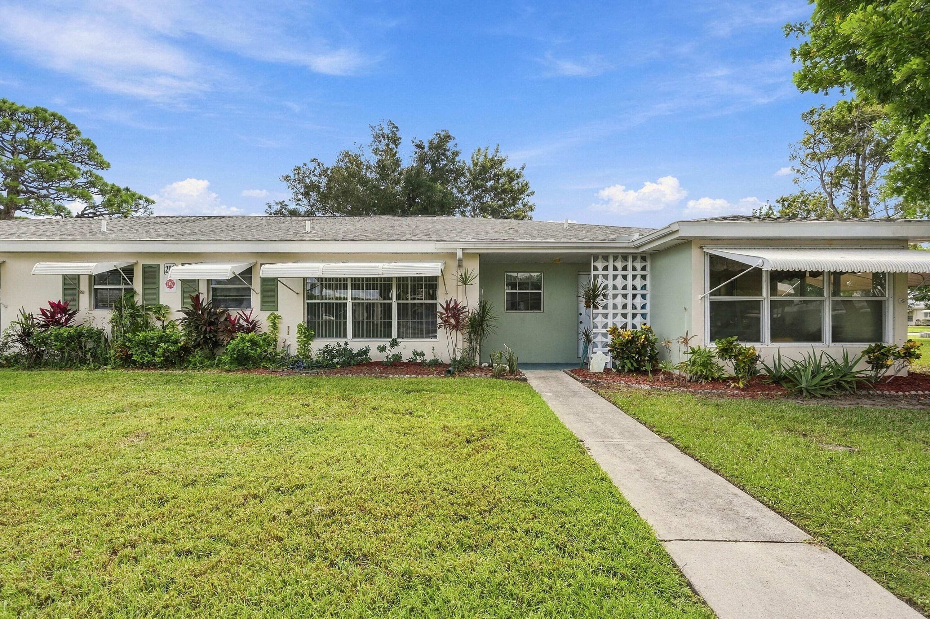 209 MANATEE Lane #C