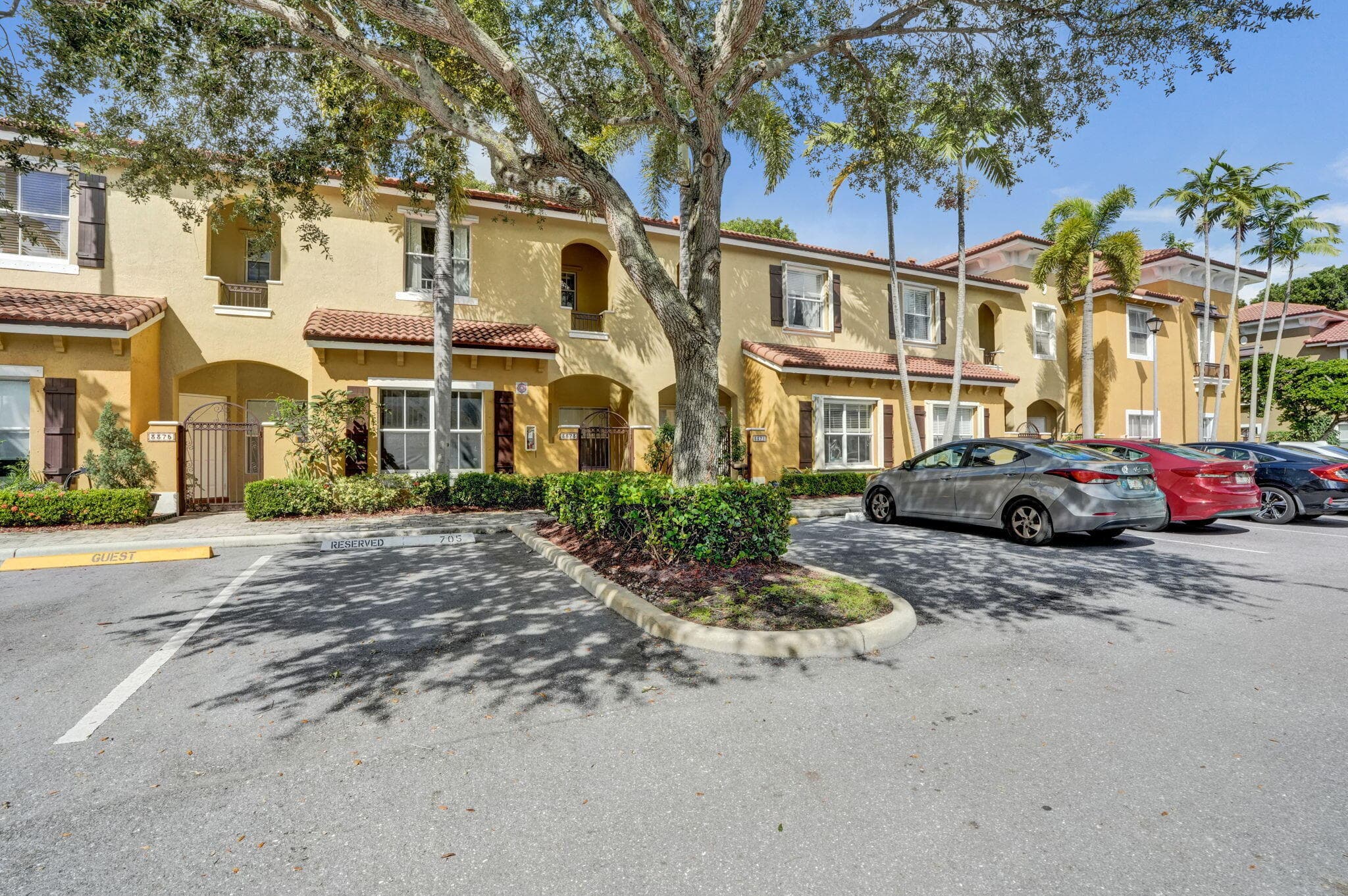 3373 Merrick Lane #705
